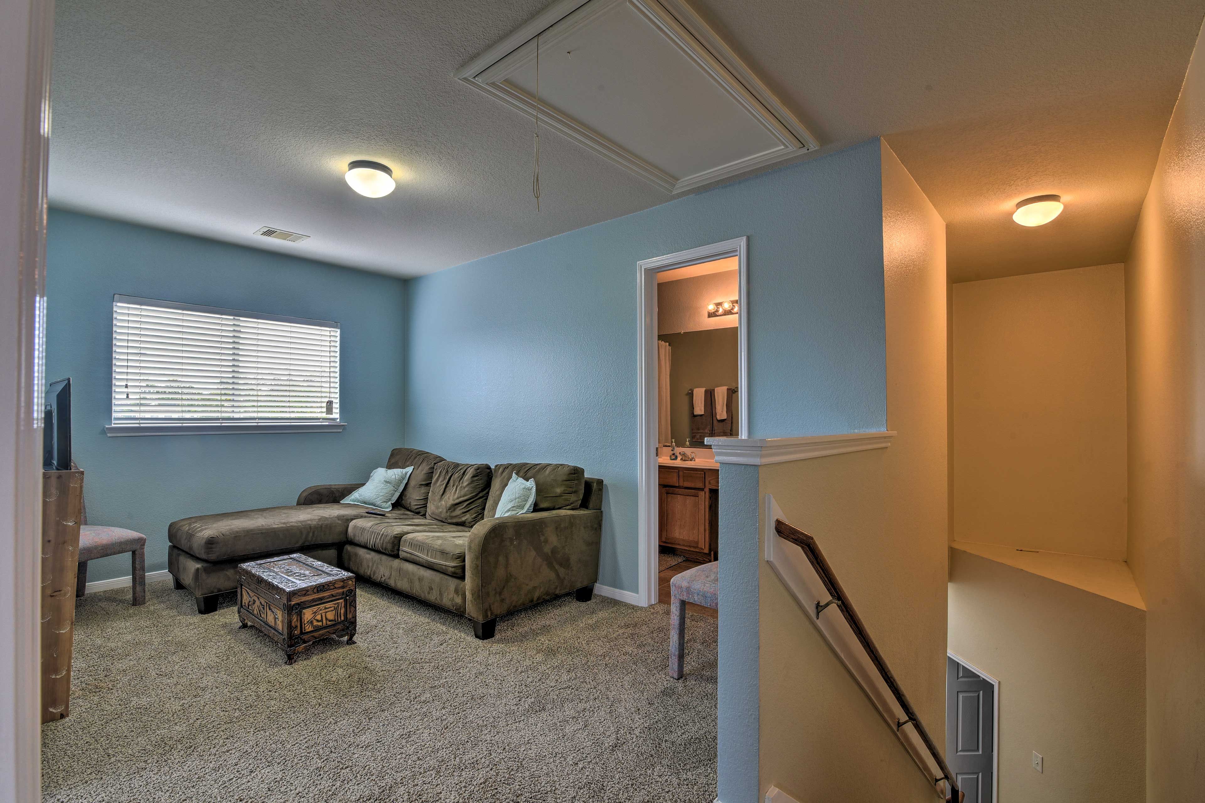 Lofted Game Room | Sleeper Sofa | Smart TV