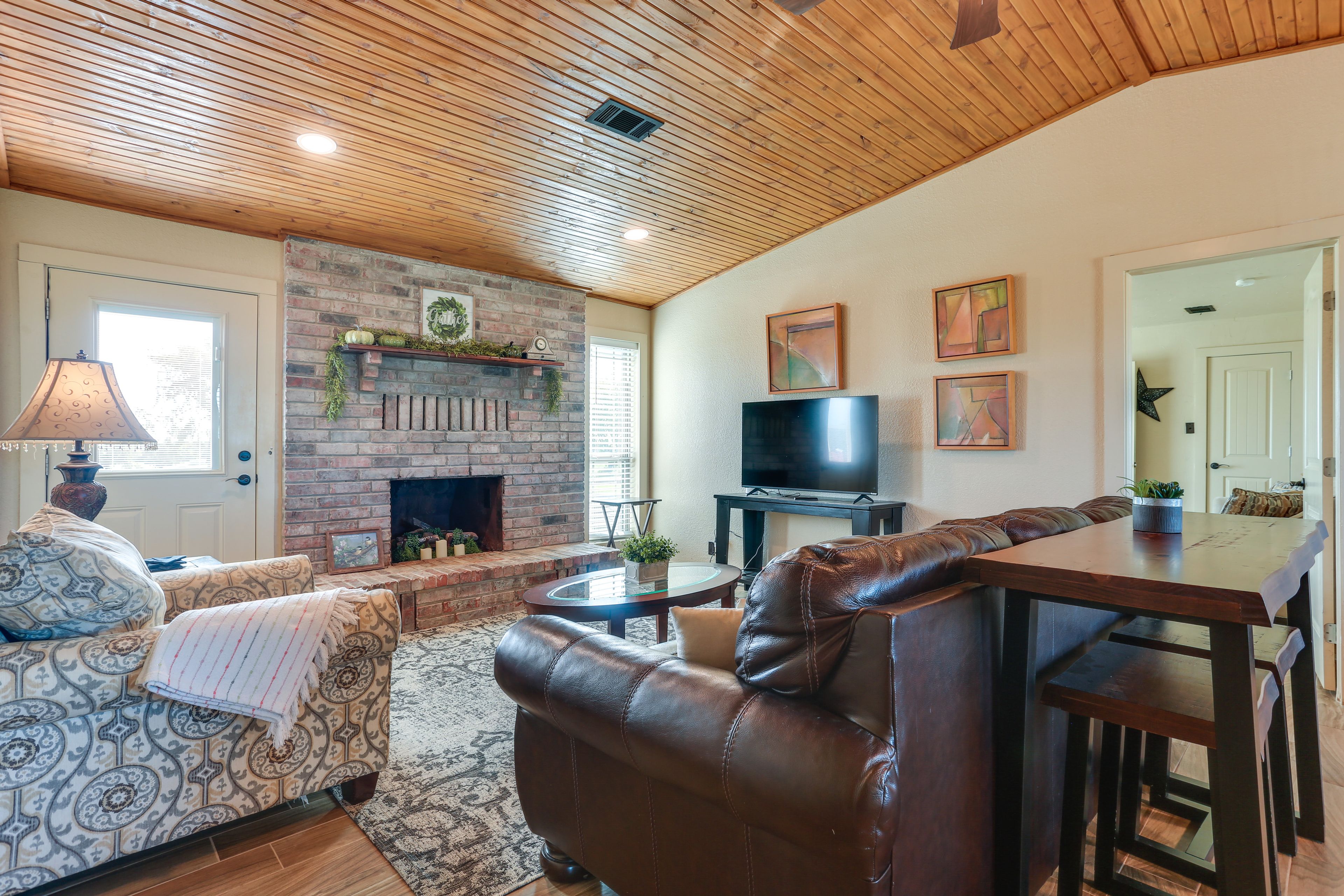 Calera Vacation Rental | 3BR | 2BA | 1,500 Sq Ft | Single-Step Entry