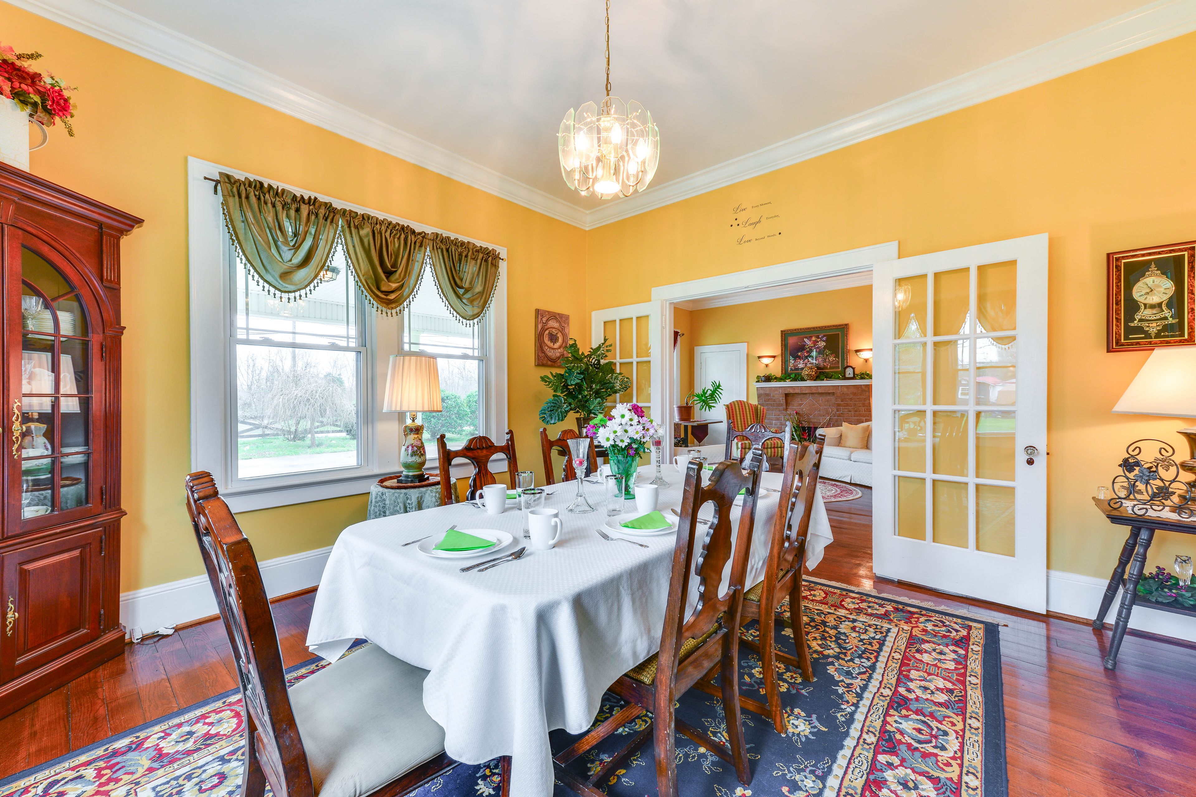 Dining Table | Dishware & Flatware Provided
