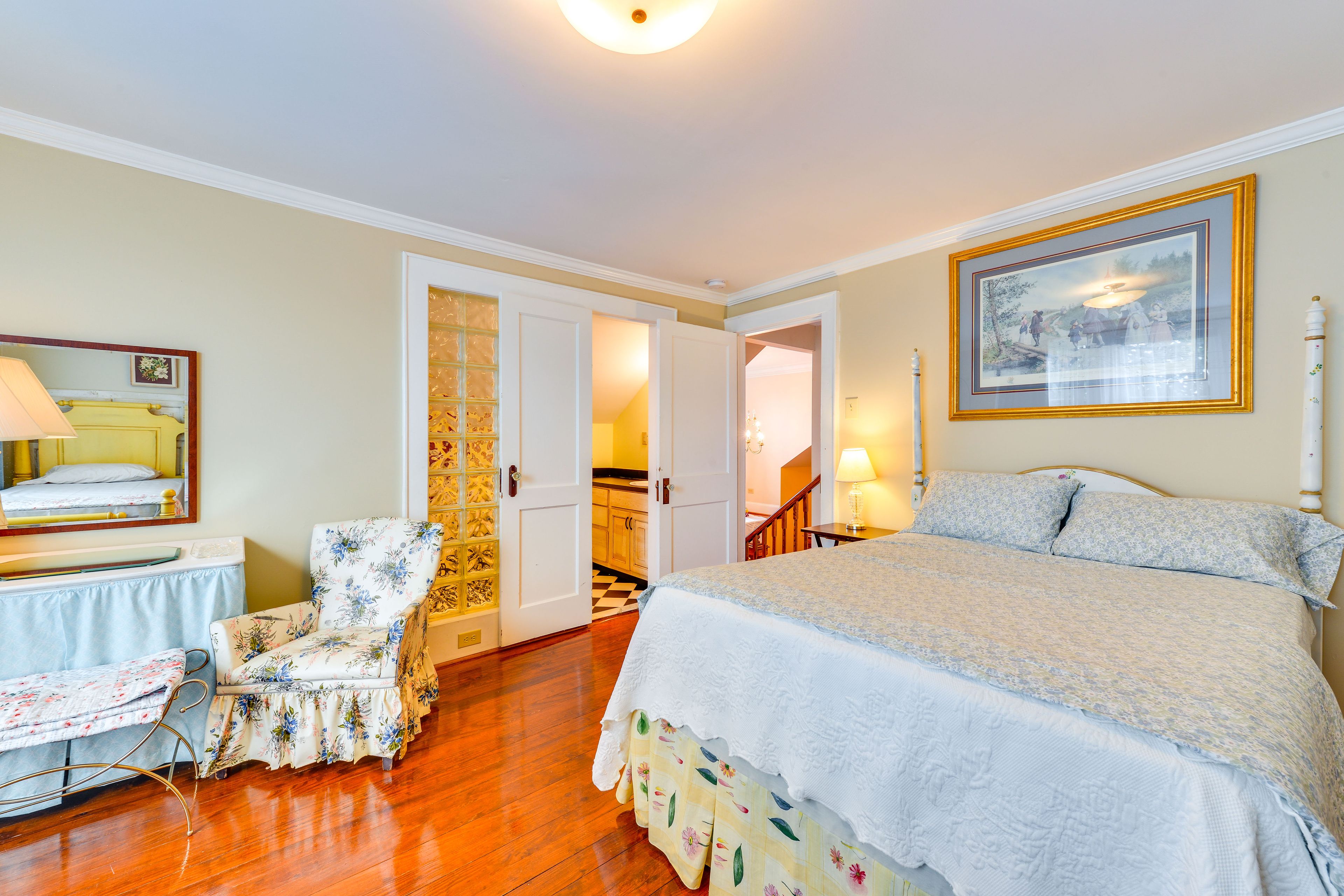 Bedroom 1 | Full Bed | Twin Bed | En-Suite Bathroom