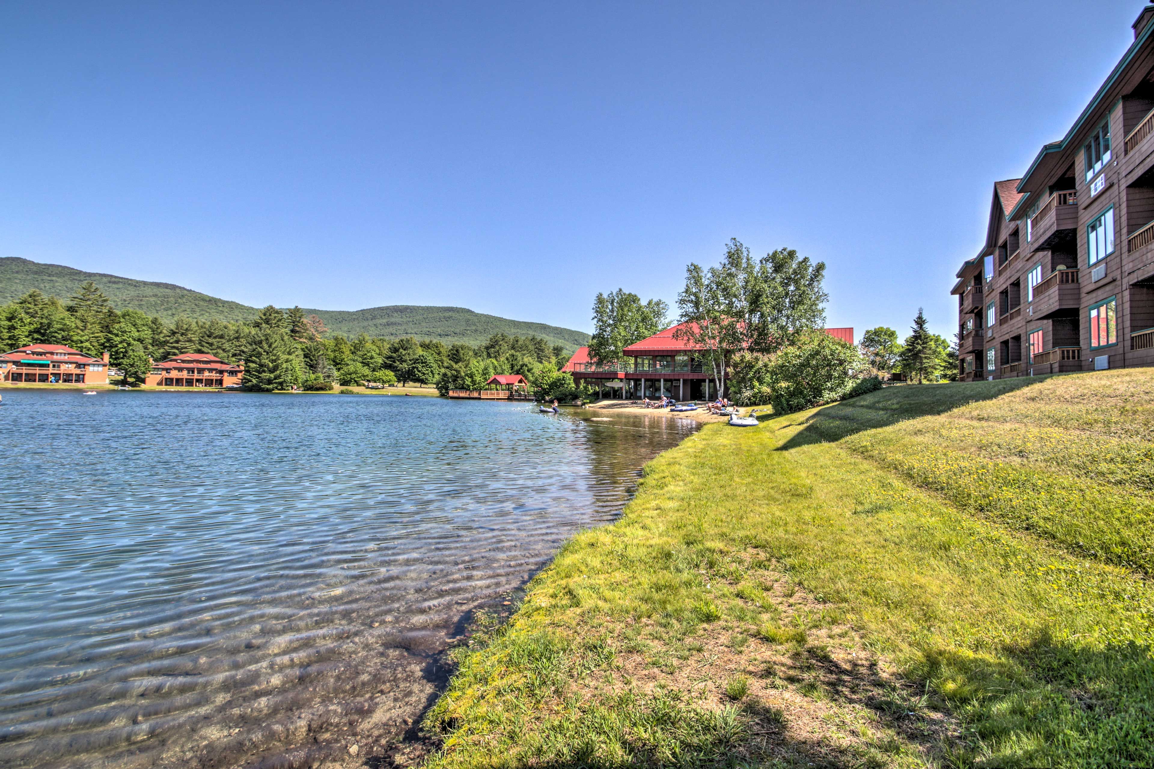 Community Amenities: 5-Acre Lake