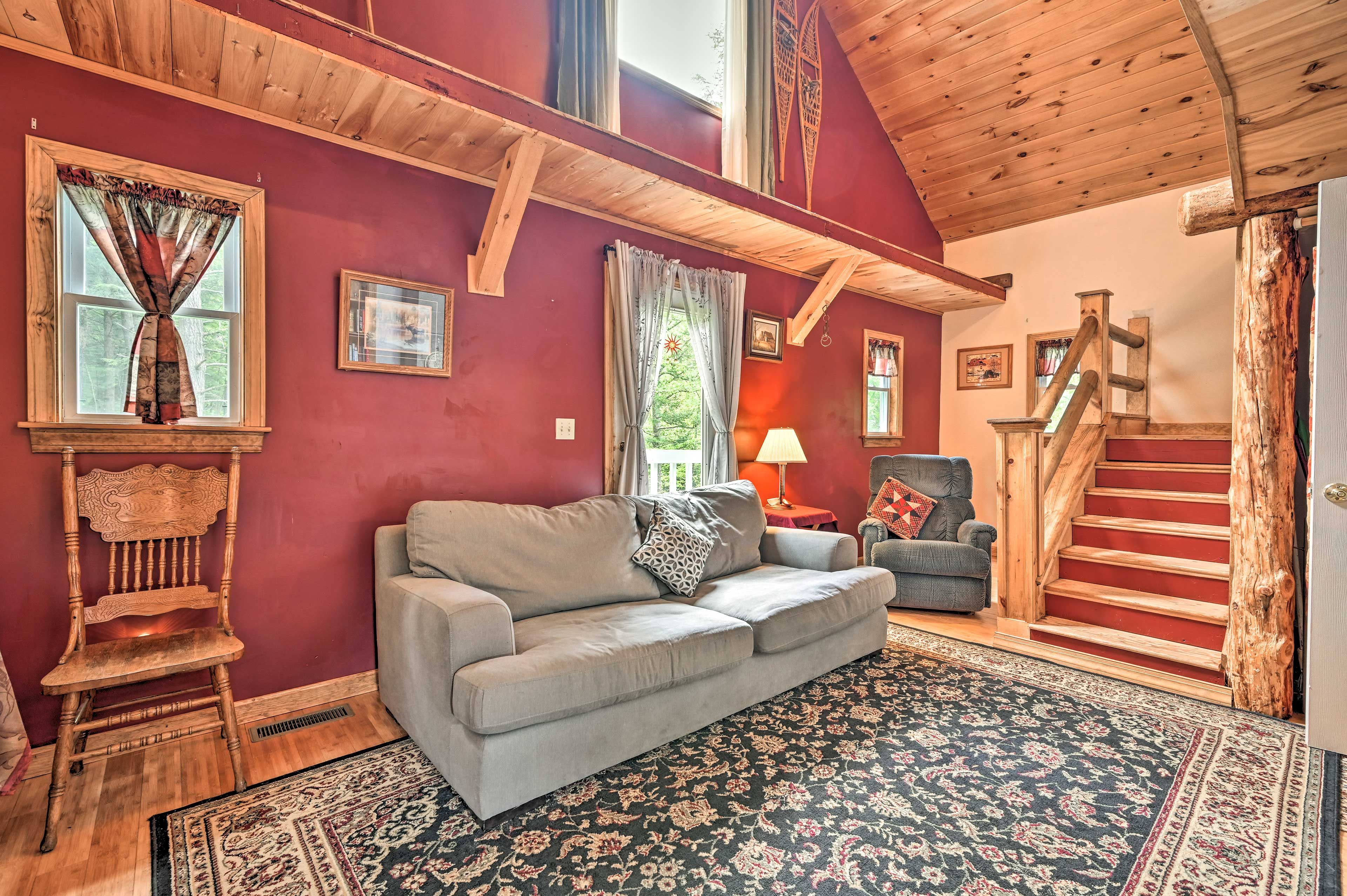 Living Room | Free WiFi | Central Heat