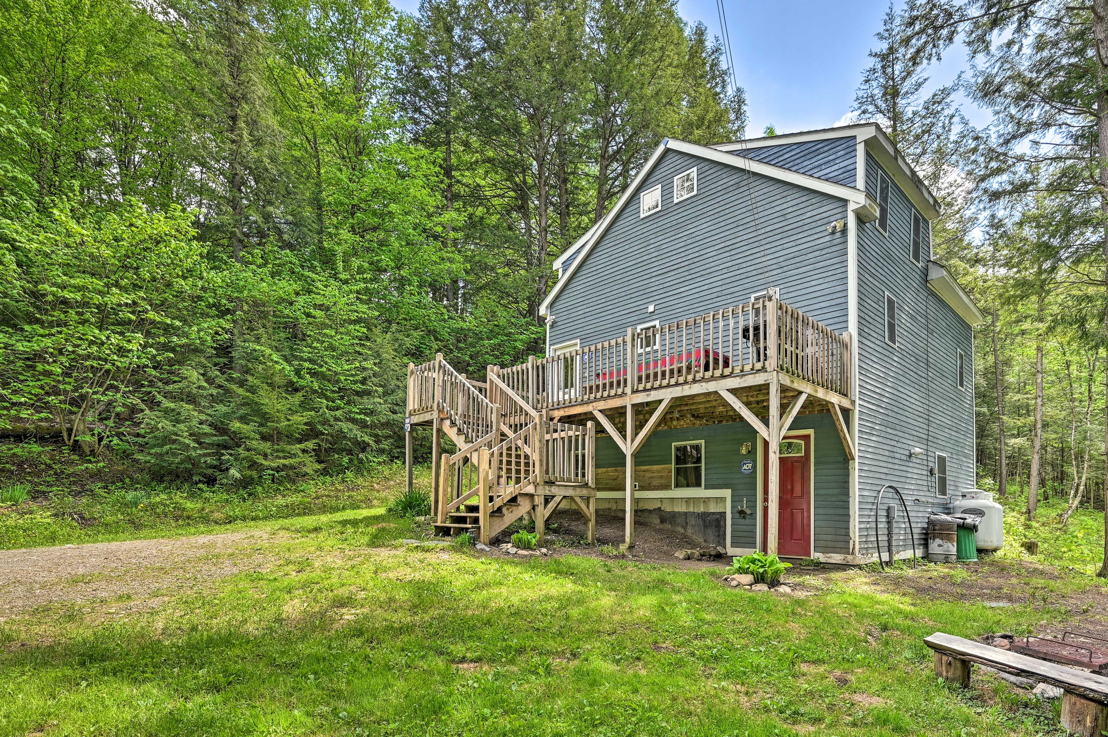 Jay Vacation Rental | 1BR | 1BA | 864 Sq Ft | Stairs Required