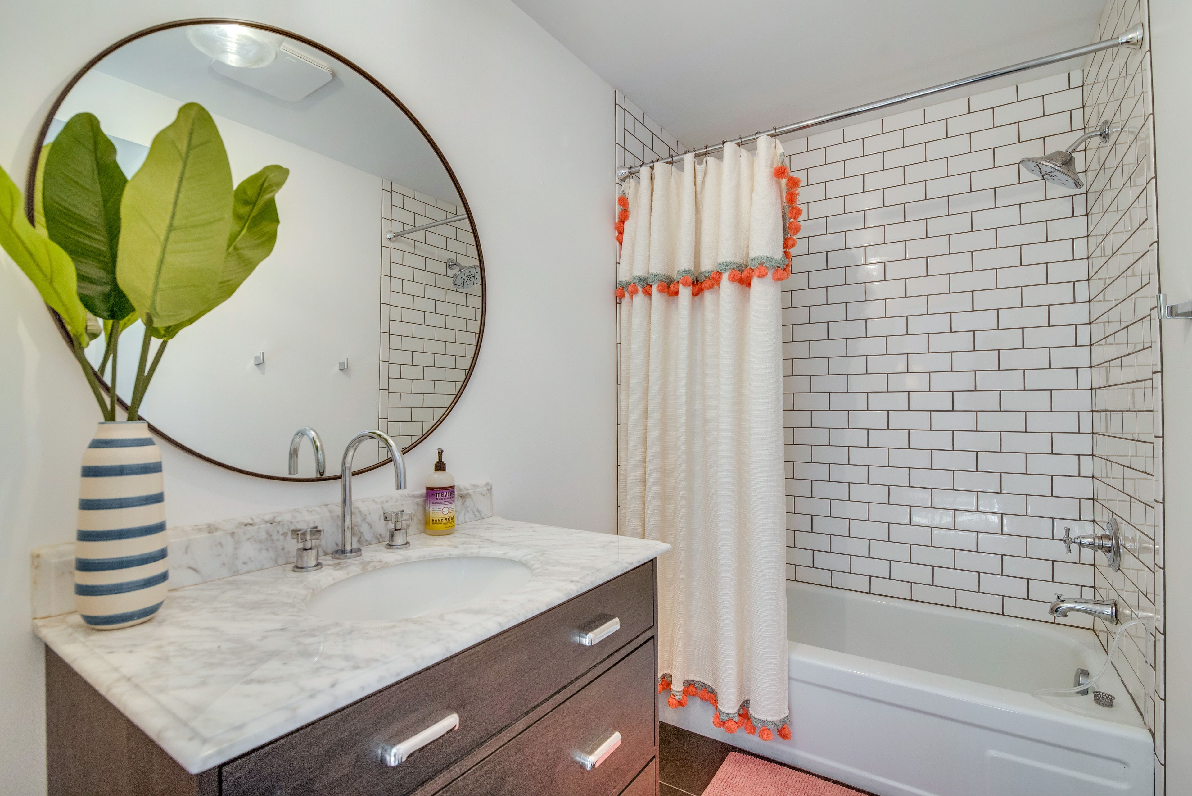 En-Suite Bathroom | Towels Provided