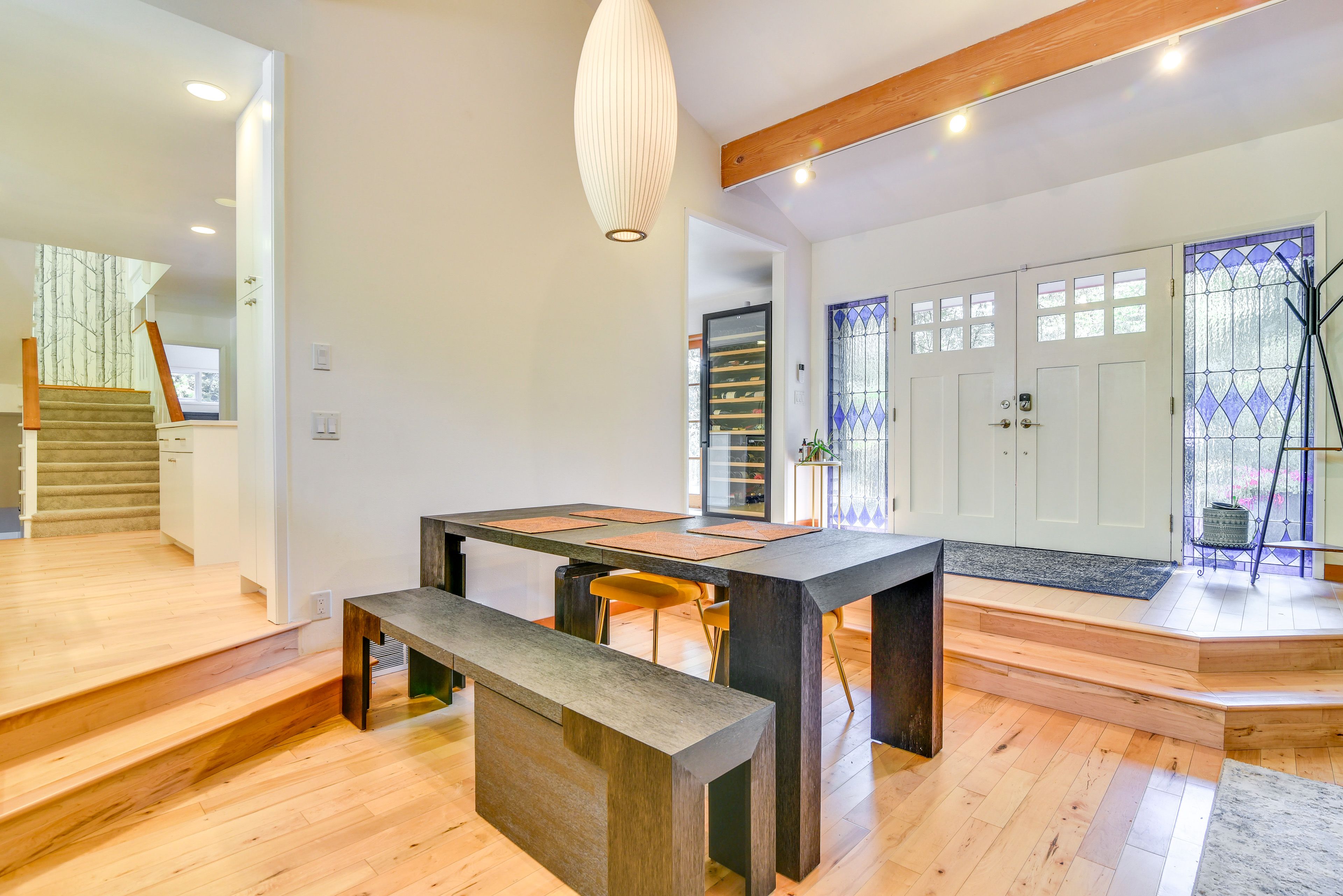 Dining Area | Dishware & Flatware Provided