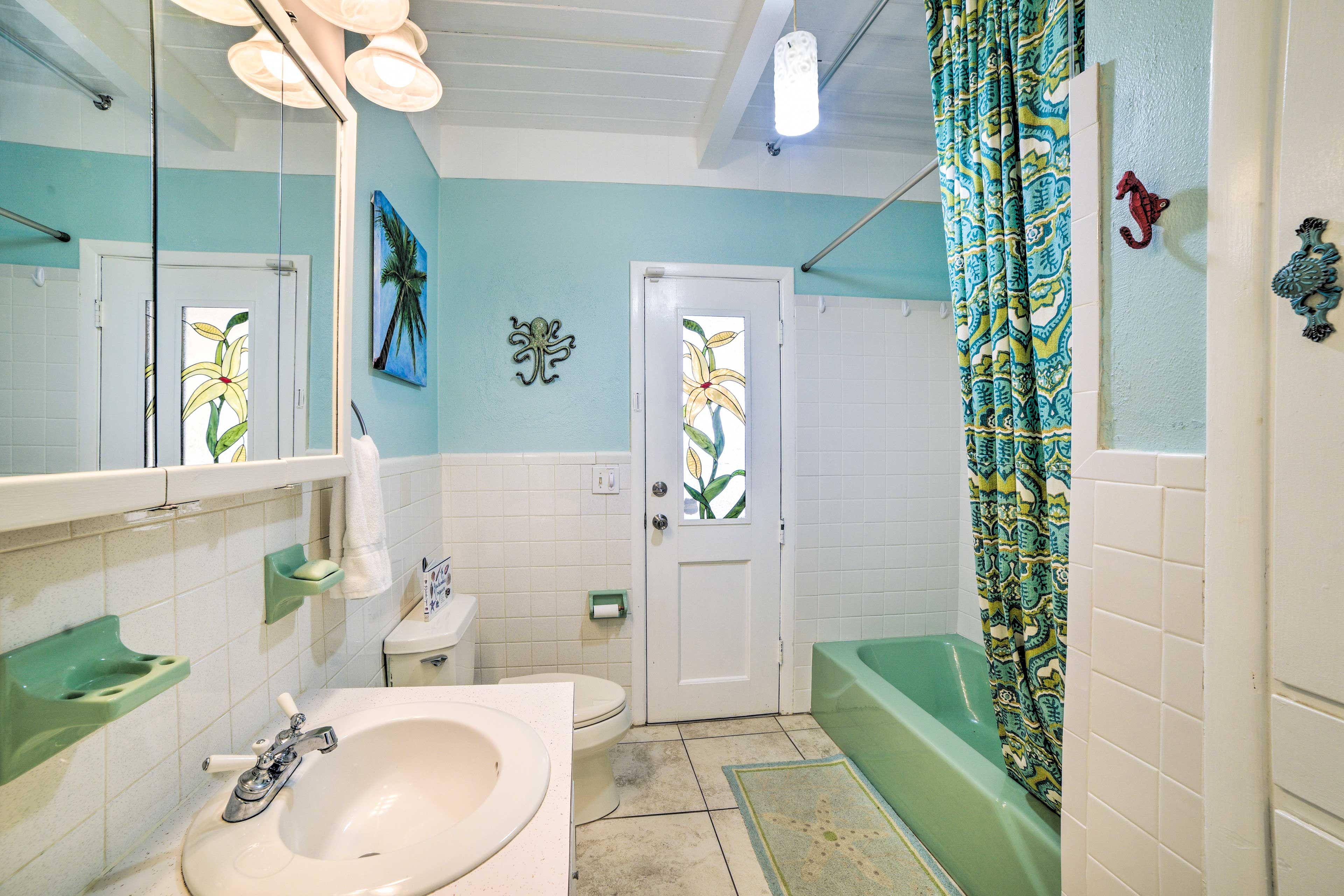 Full Bathroom