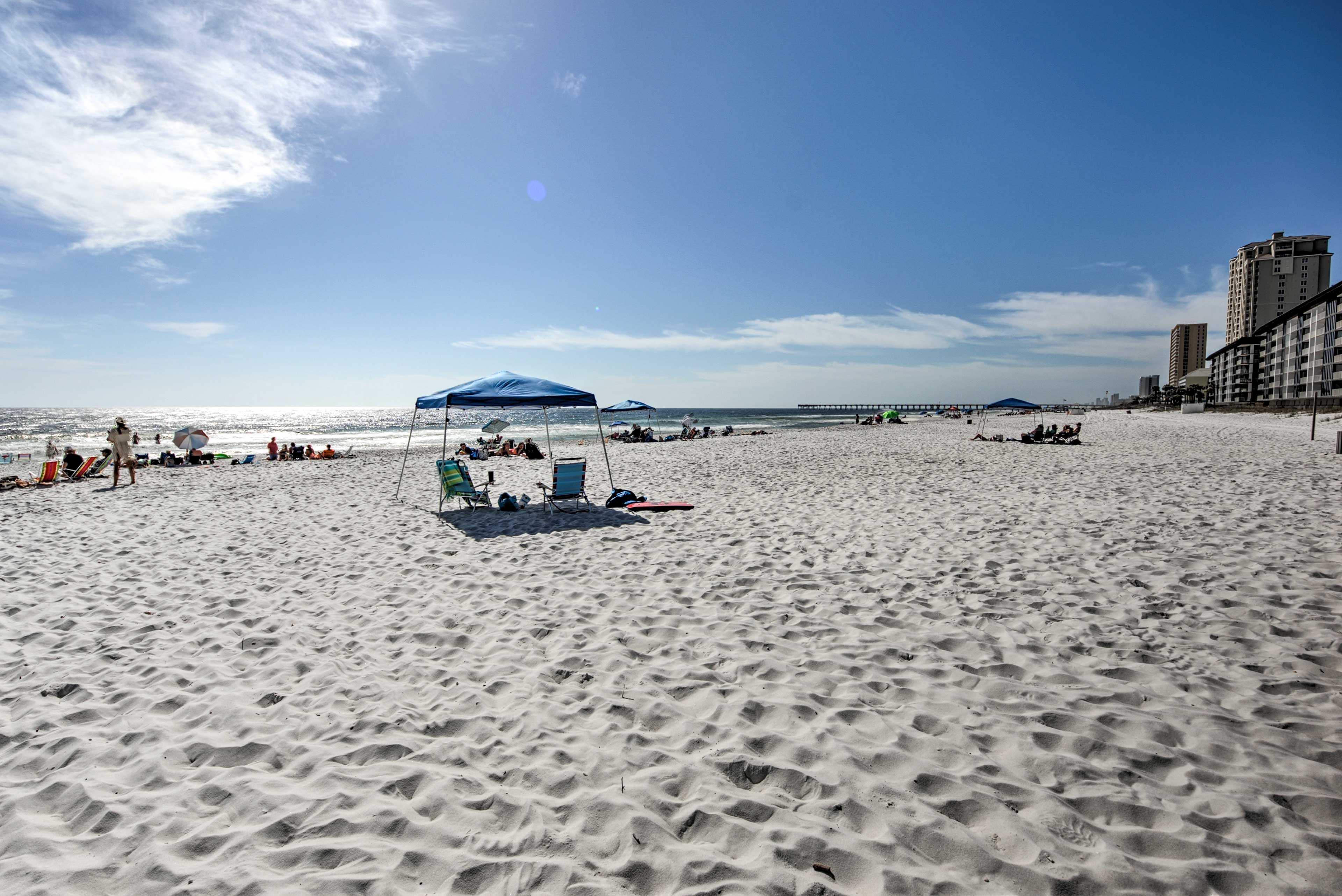 The area's top attractions are just a few minute away!
