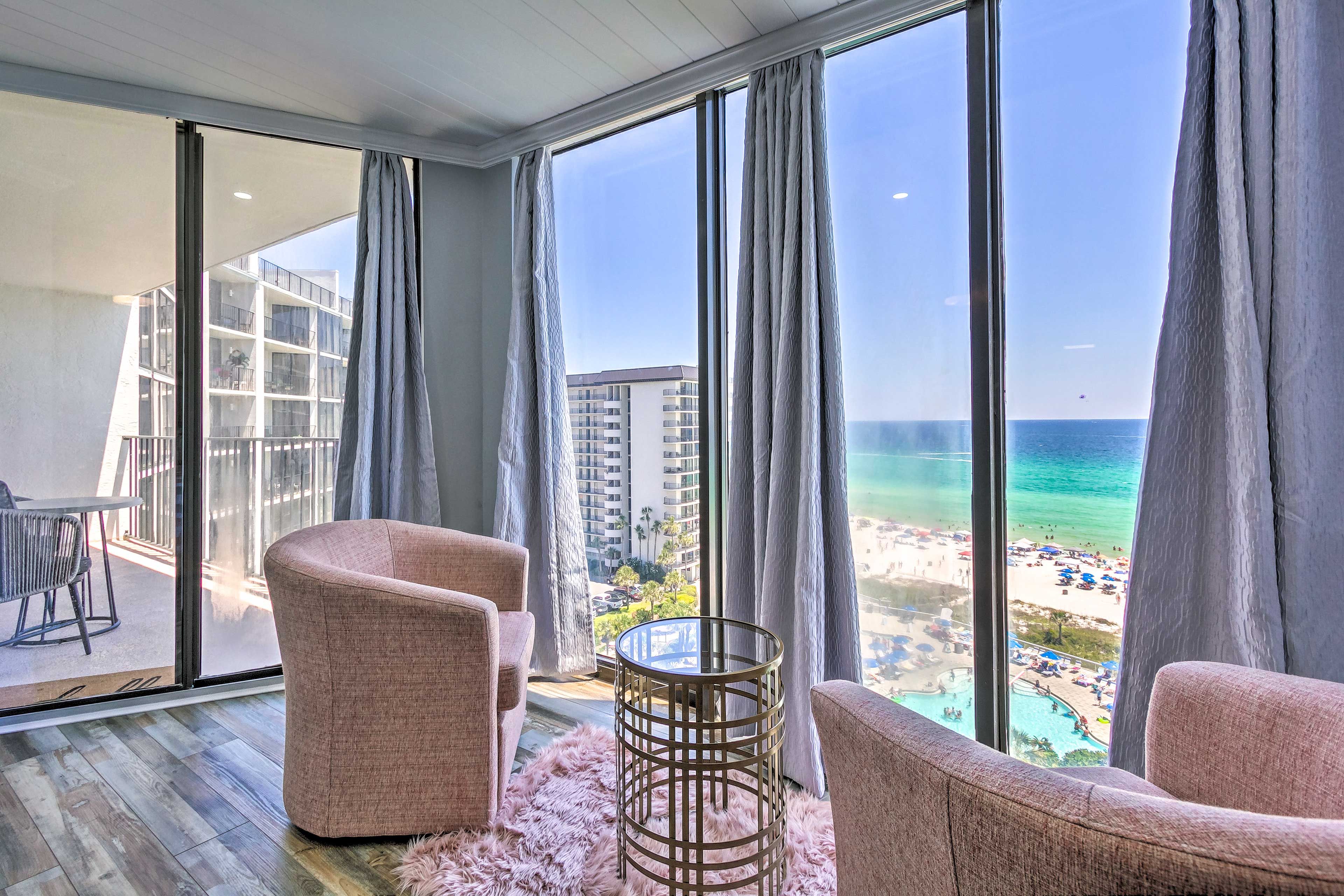 Curl up with a good book or simply sit & watch the waves.