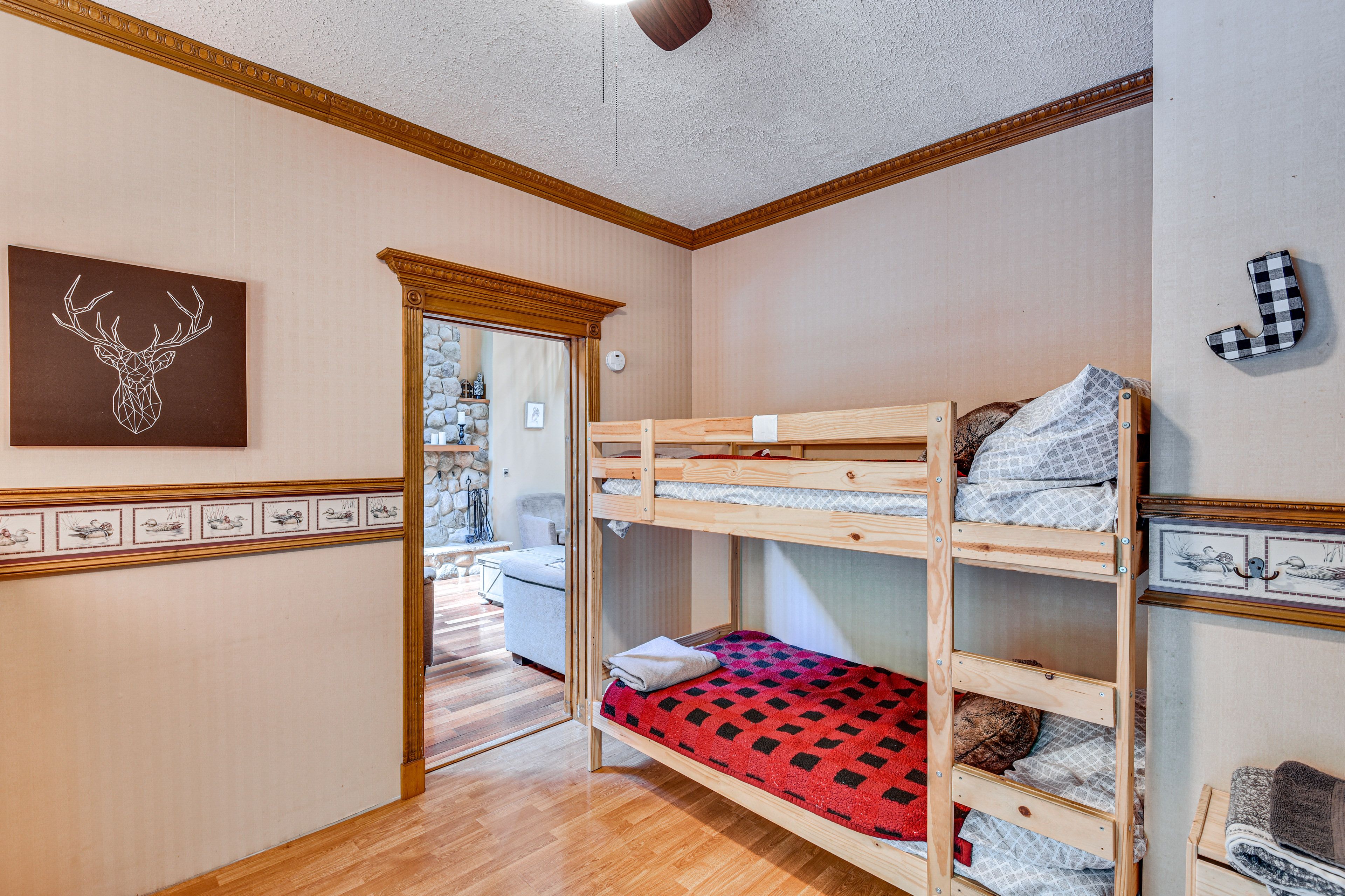 Bedroom 6 | Twin Bunk Bed
