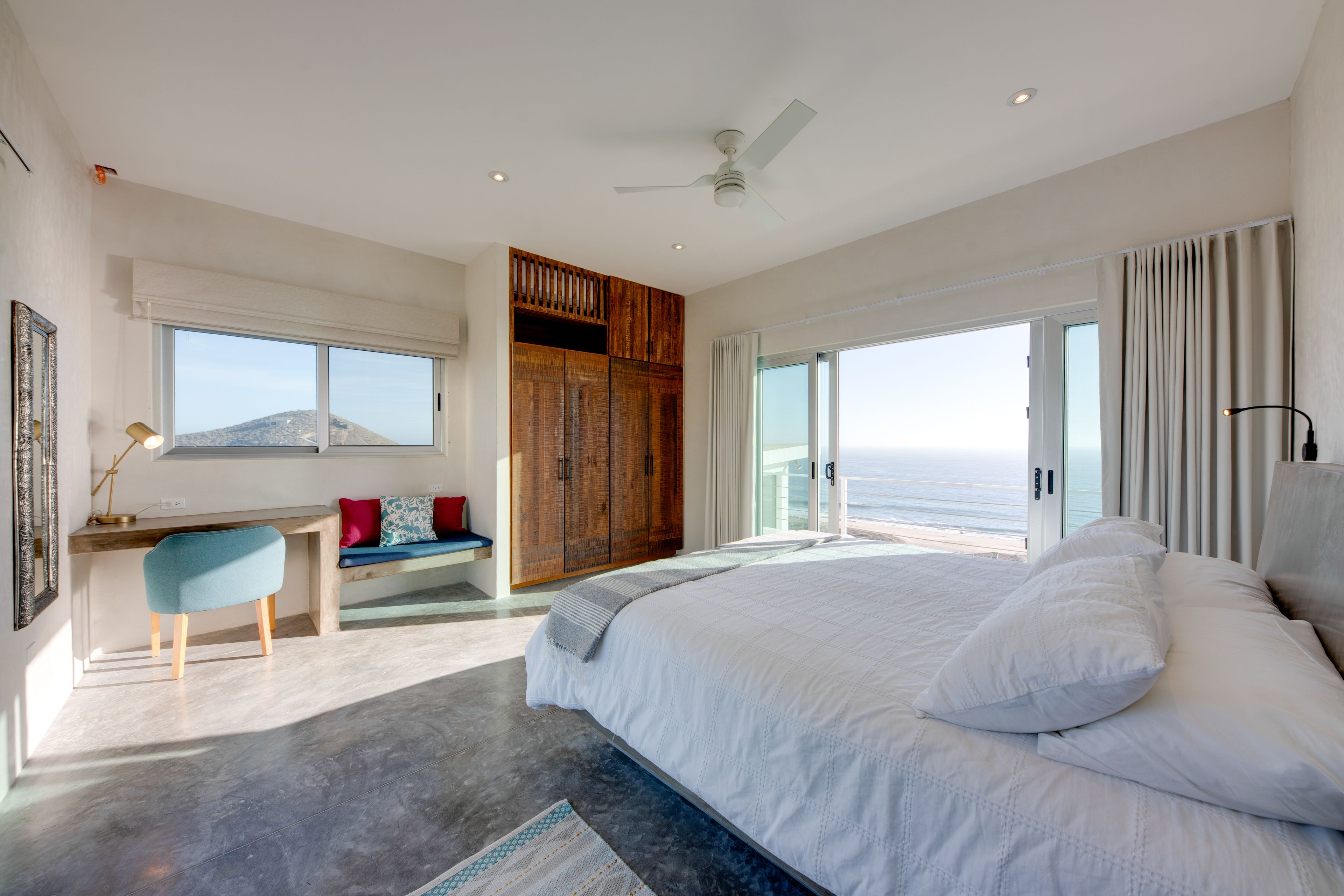 Bedroom 2 | King Bed