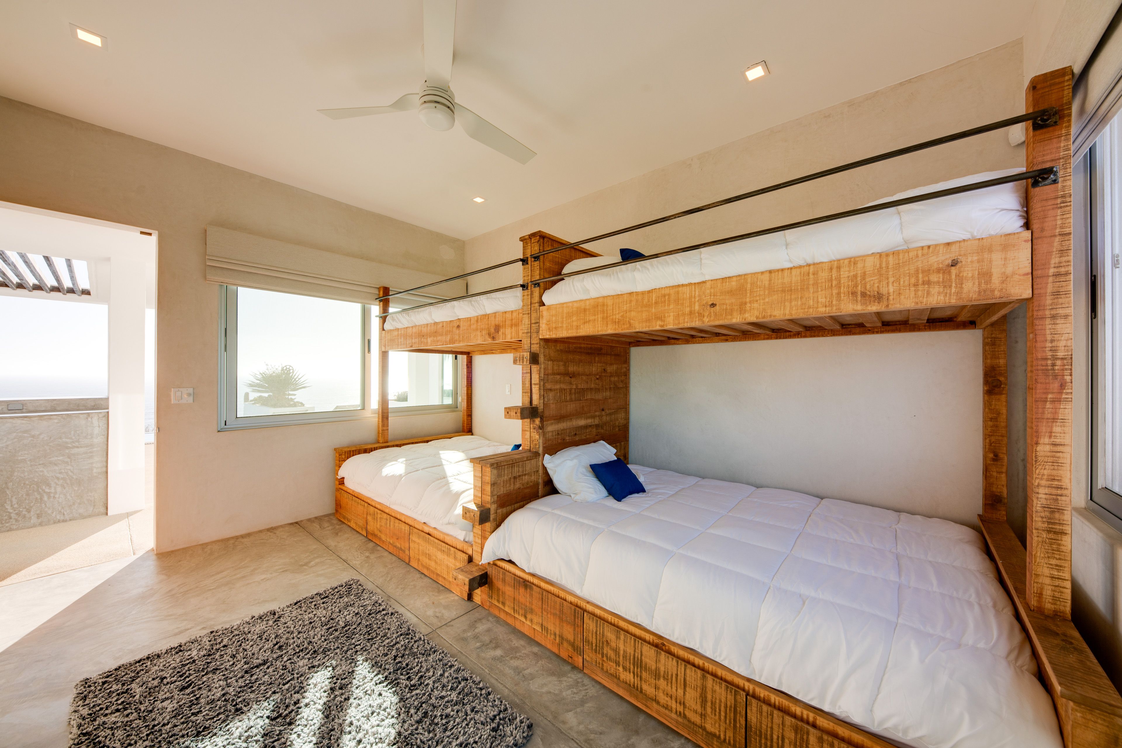 Bedroom 6 | 2 Twin/Full Bunk Beds