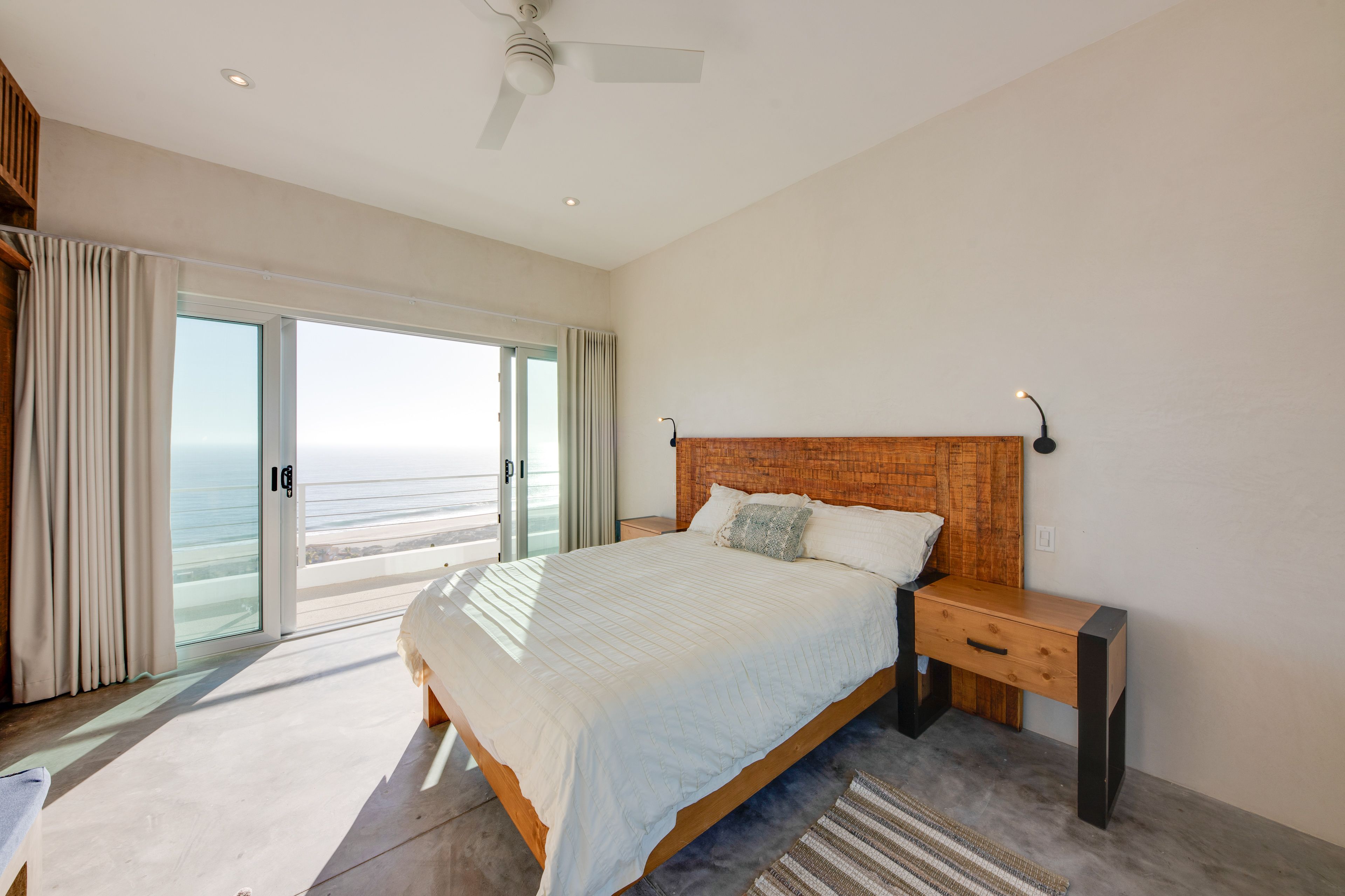 Bedroom 4 | Queen Bed