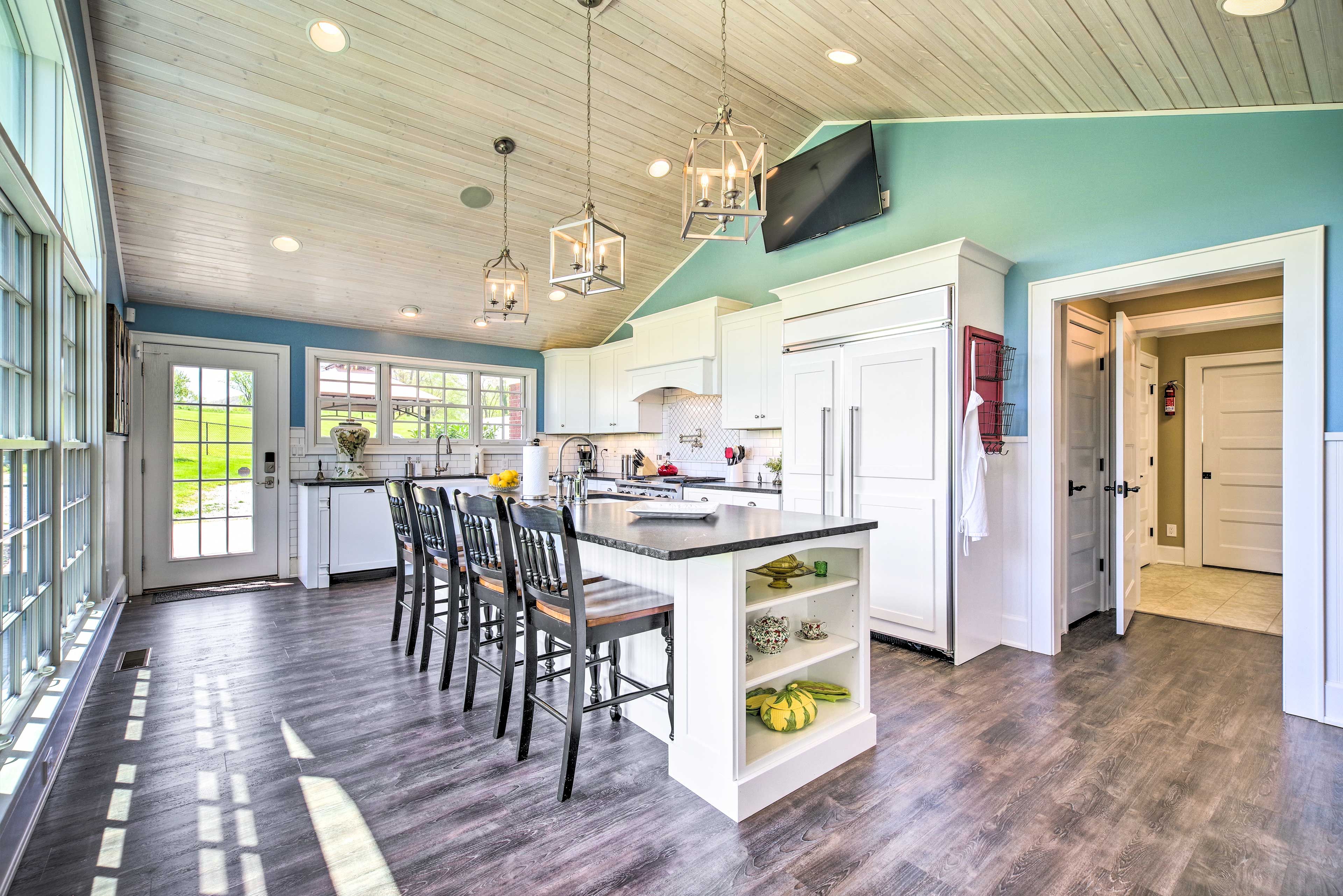 The fully equipped kitchen is a breathtaking space.