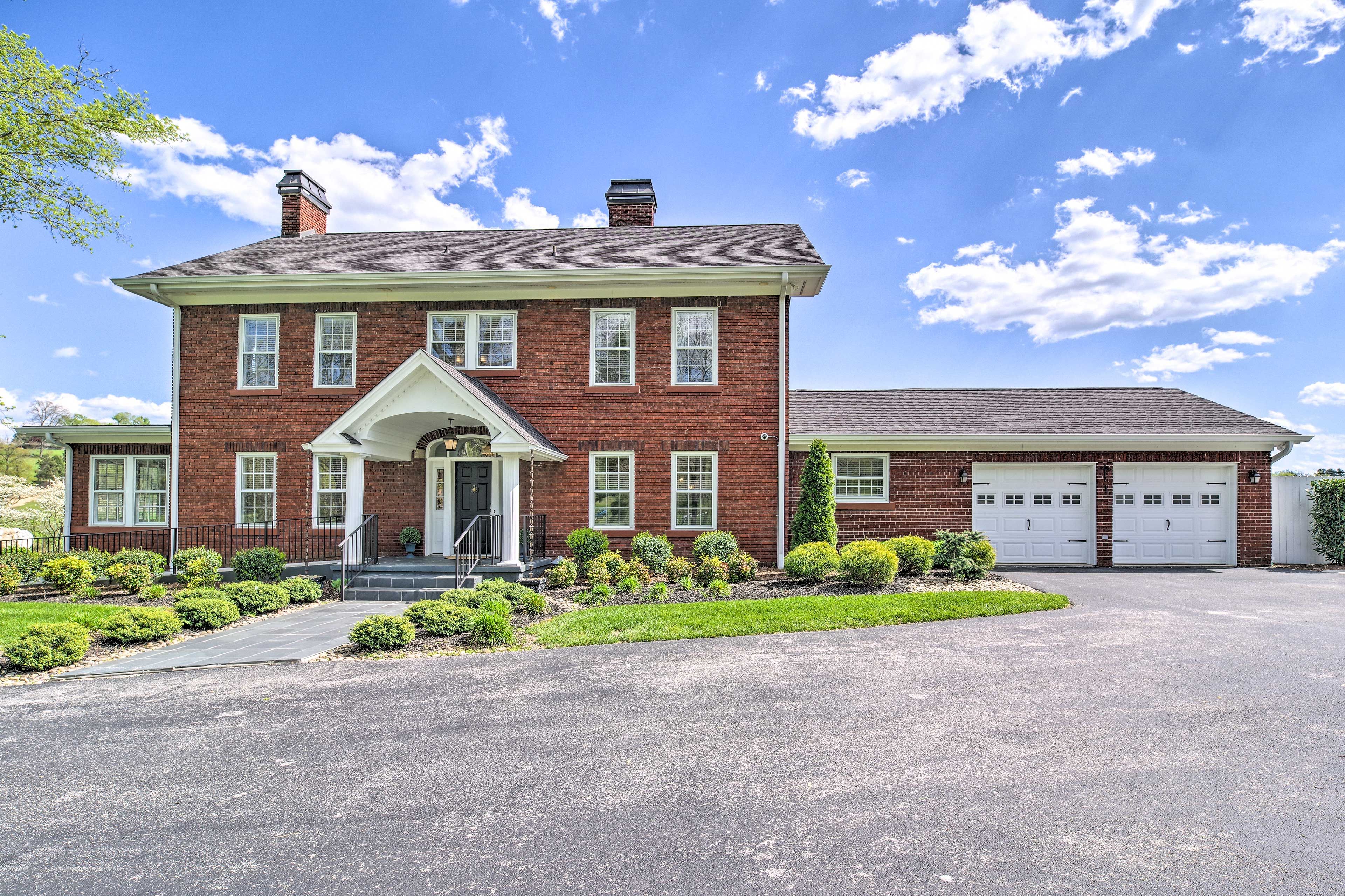 This home features plenty of space for vehicles to park.