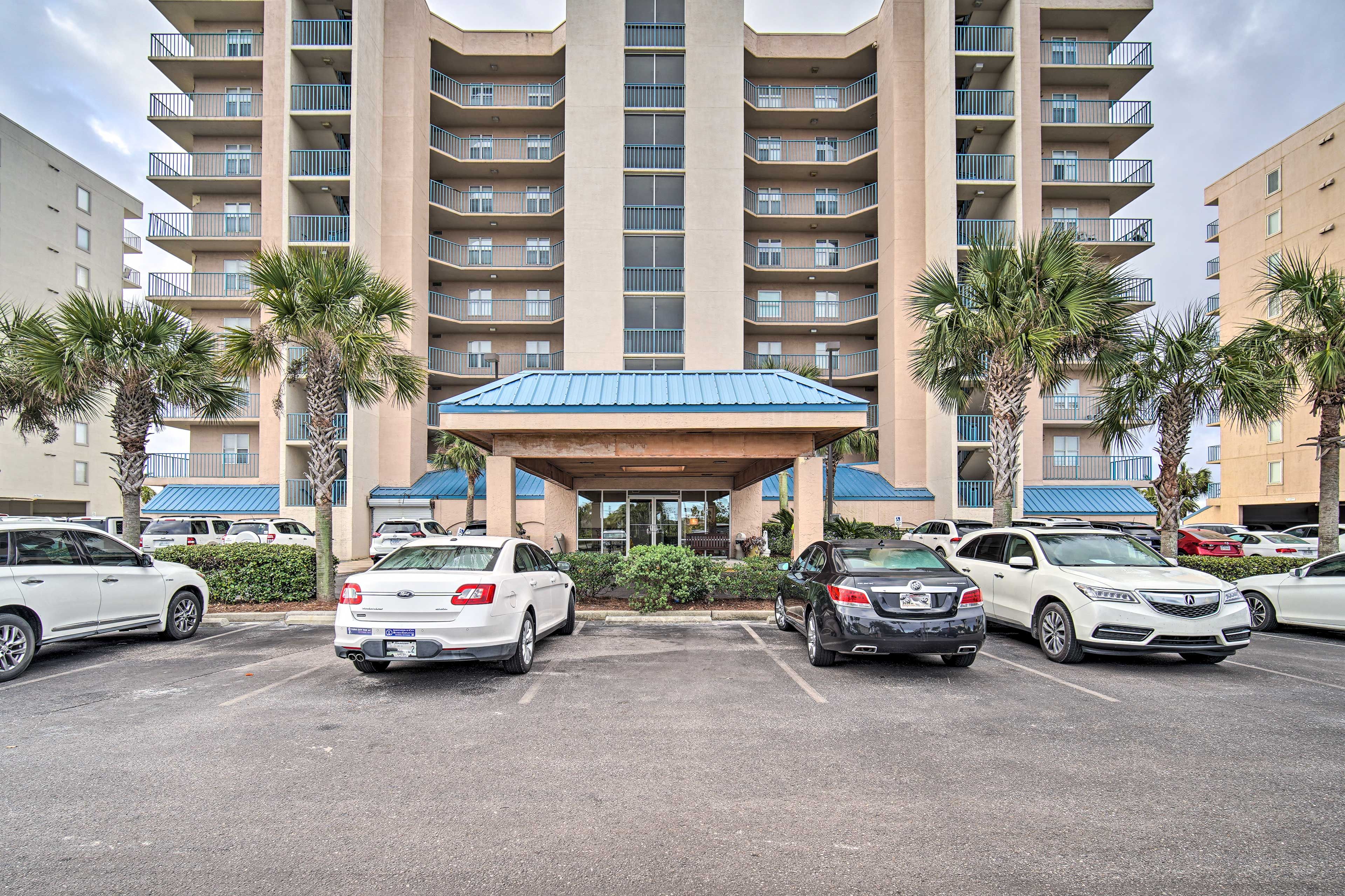 Parking | On-Site (2 Vehicles w/ Fee)