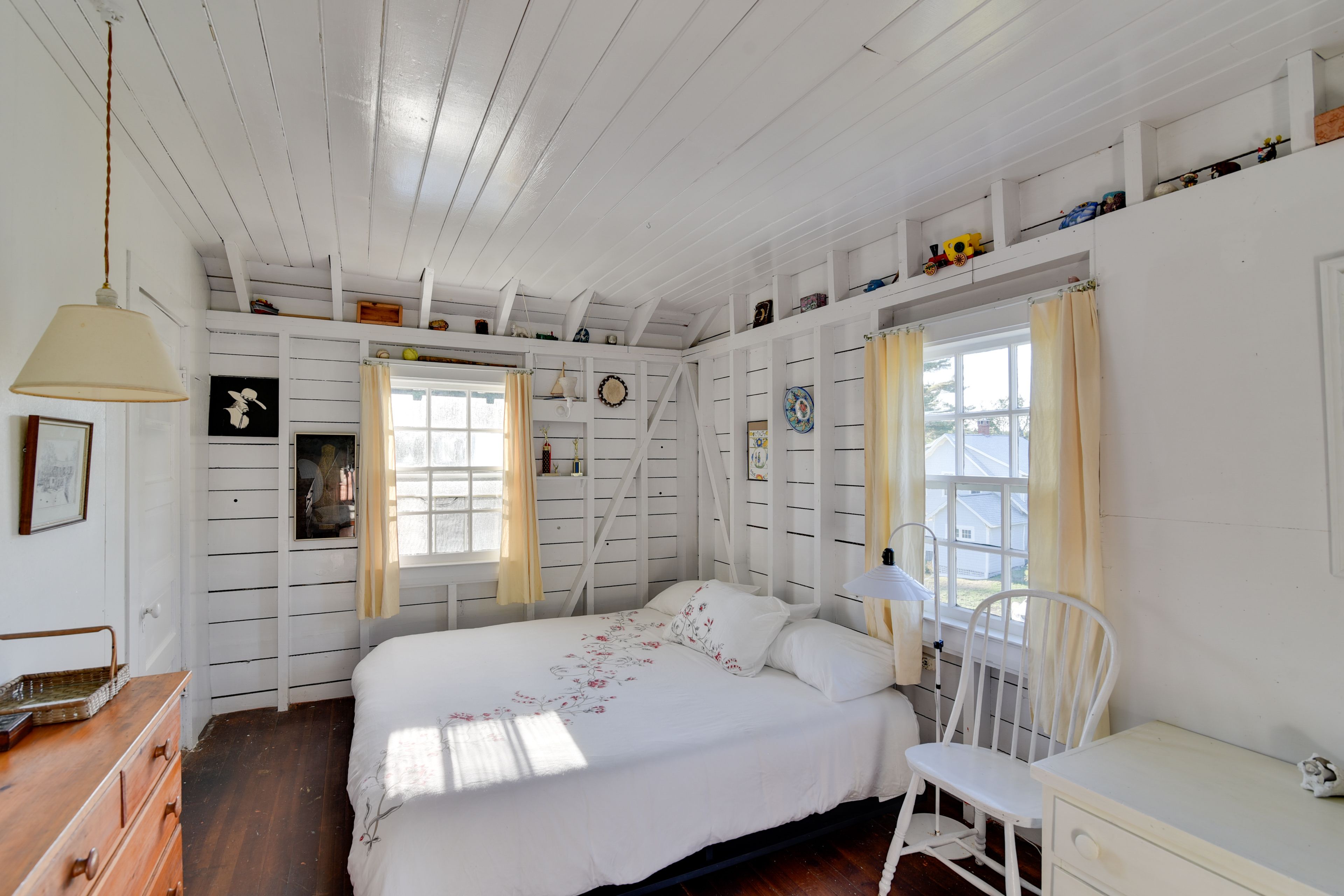 Bedroom 2 | King Bed
