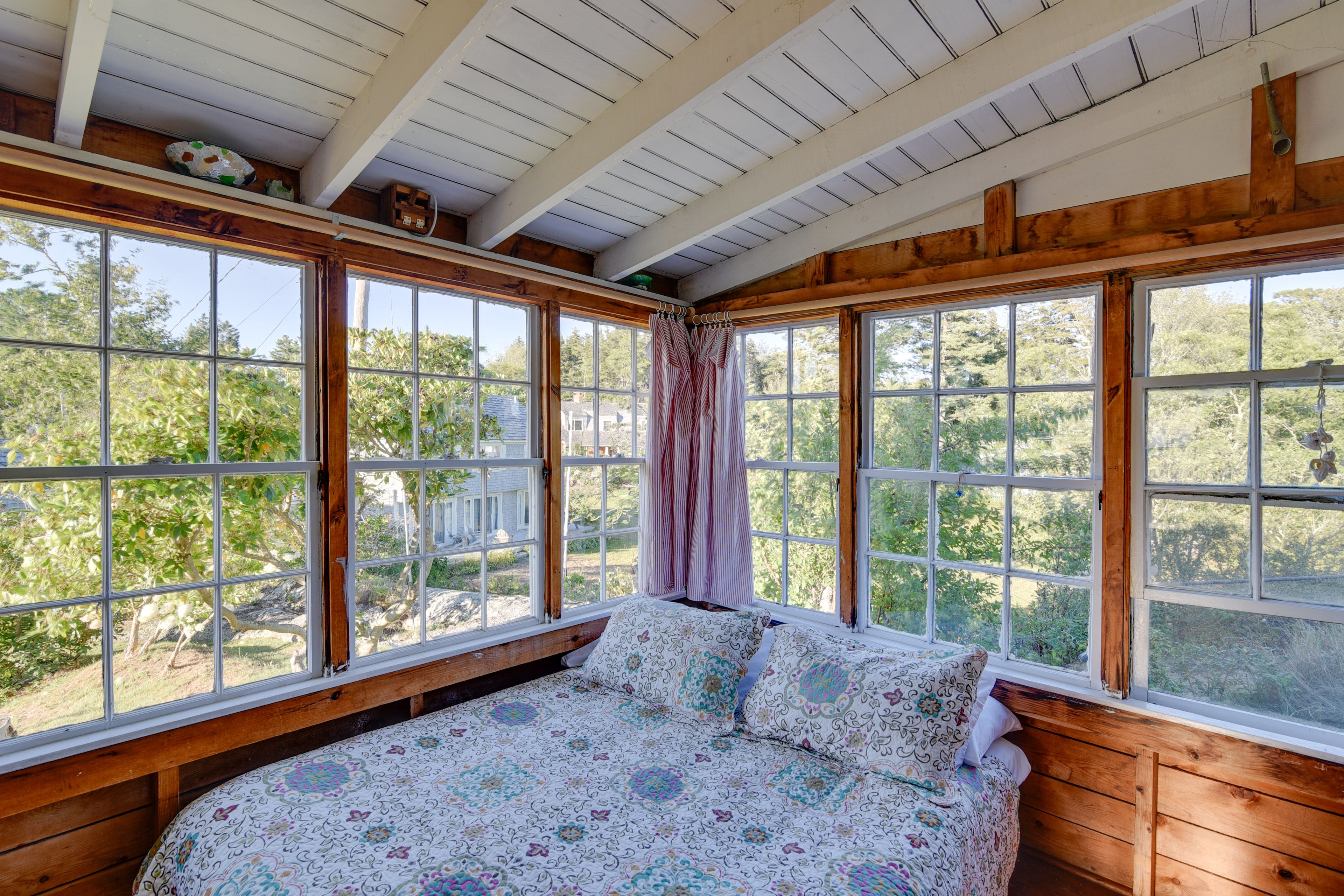 Bedroom 4 | Queen Bed