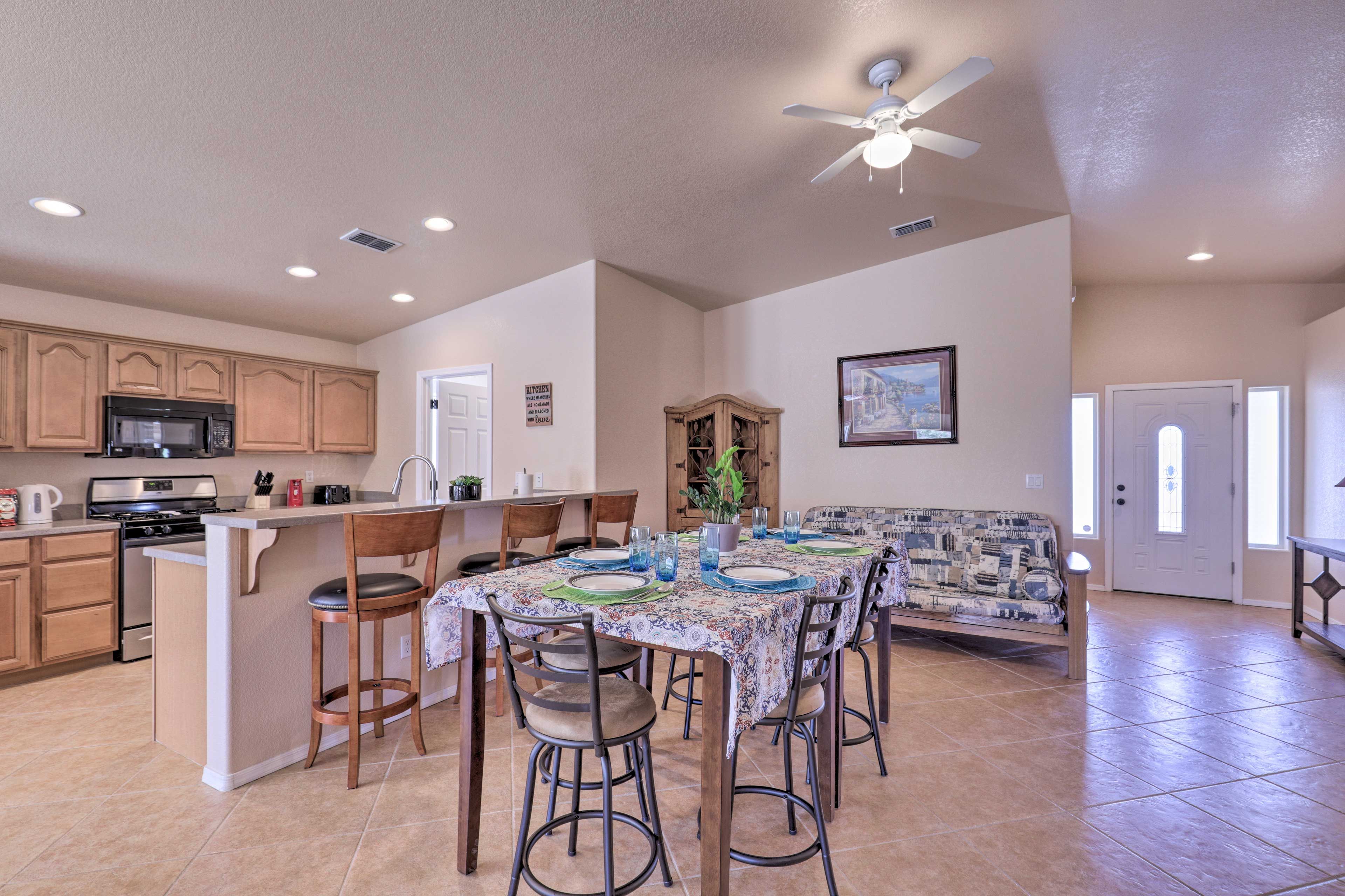 Dining Table | Dishware & Flatware Provided