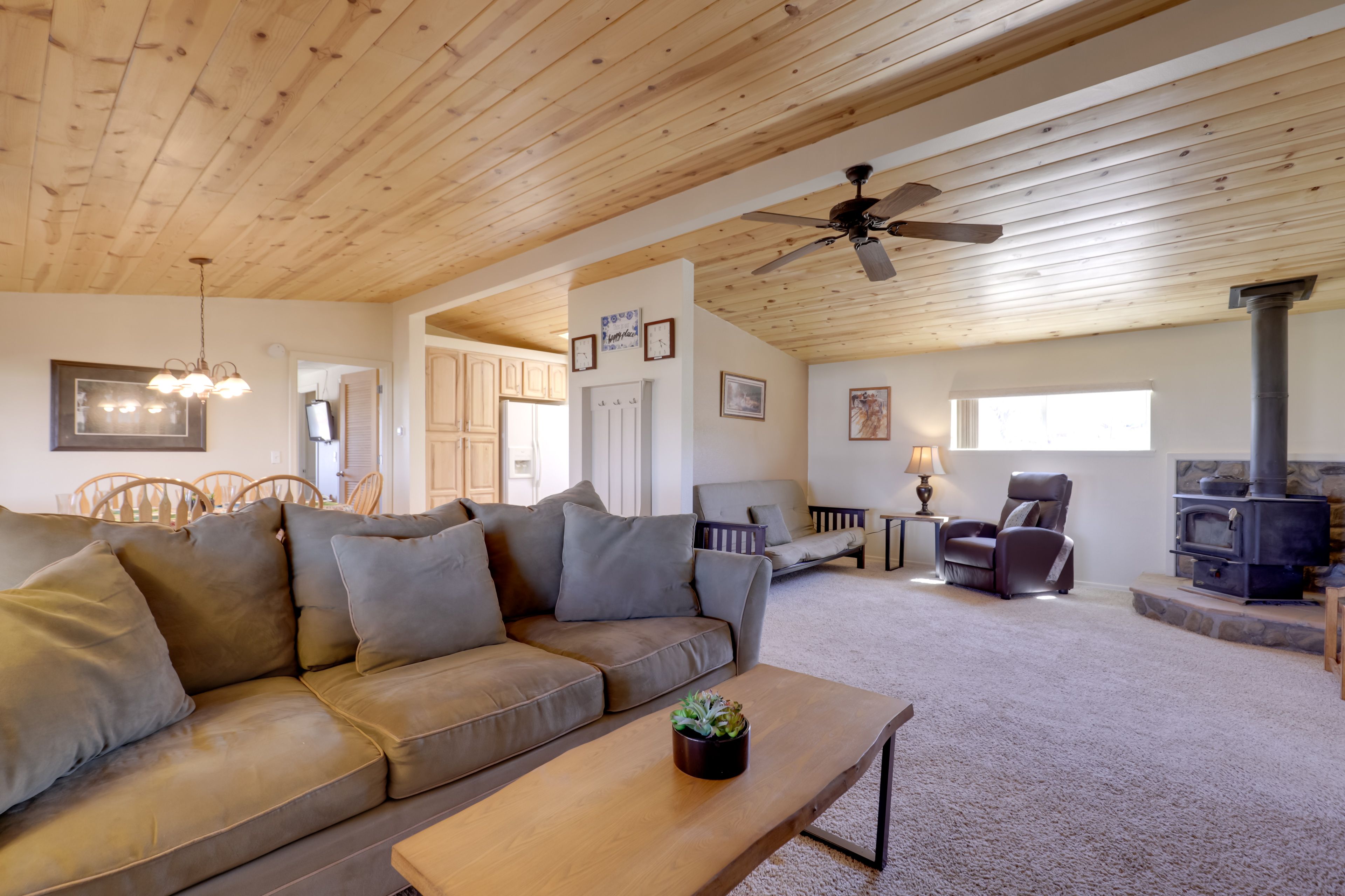 Bullhead City Vacation Rental | 3BR | 2BA | Stairs Required | 1,344 Sq Ft