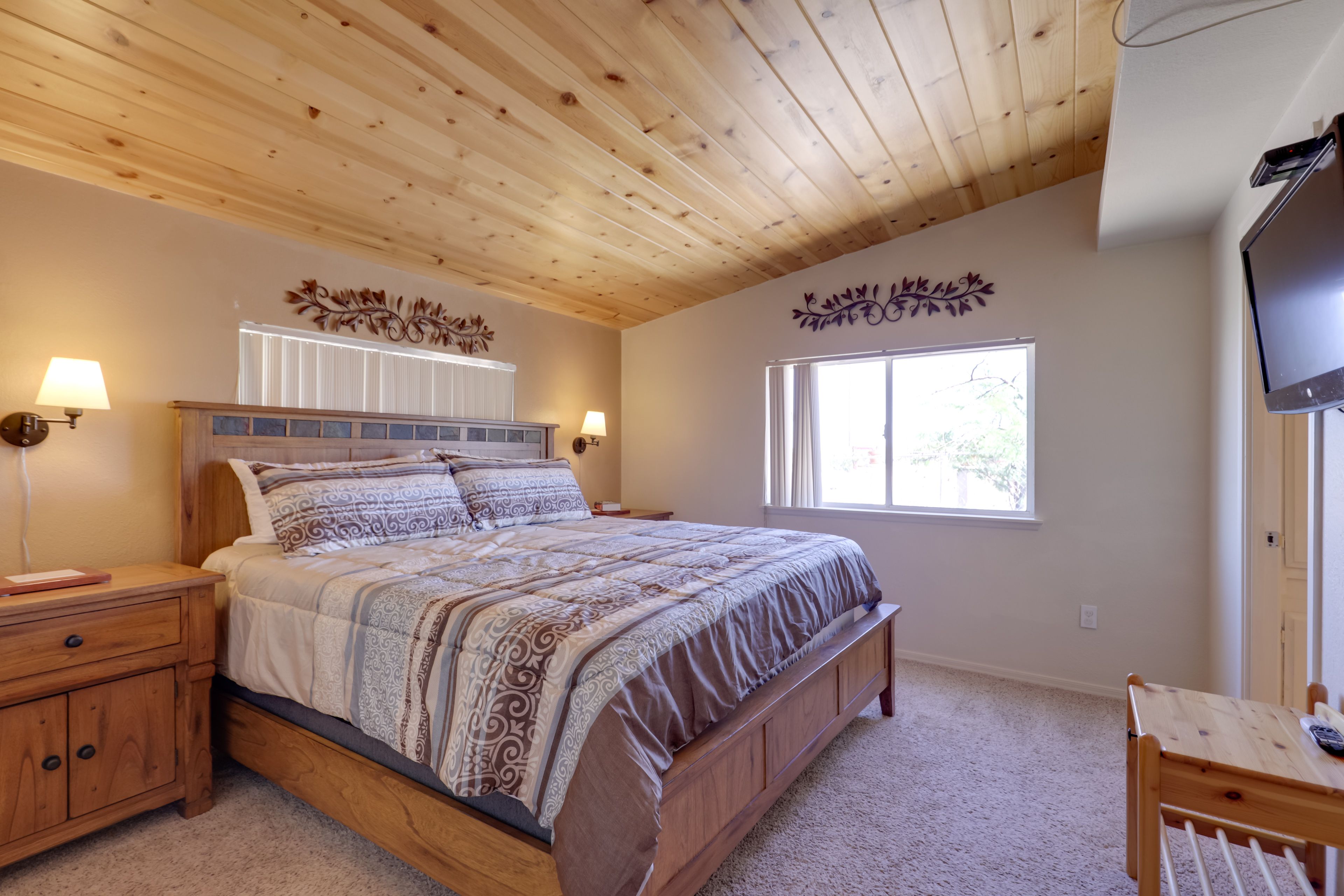 Bedroom 1 | California King Bed