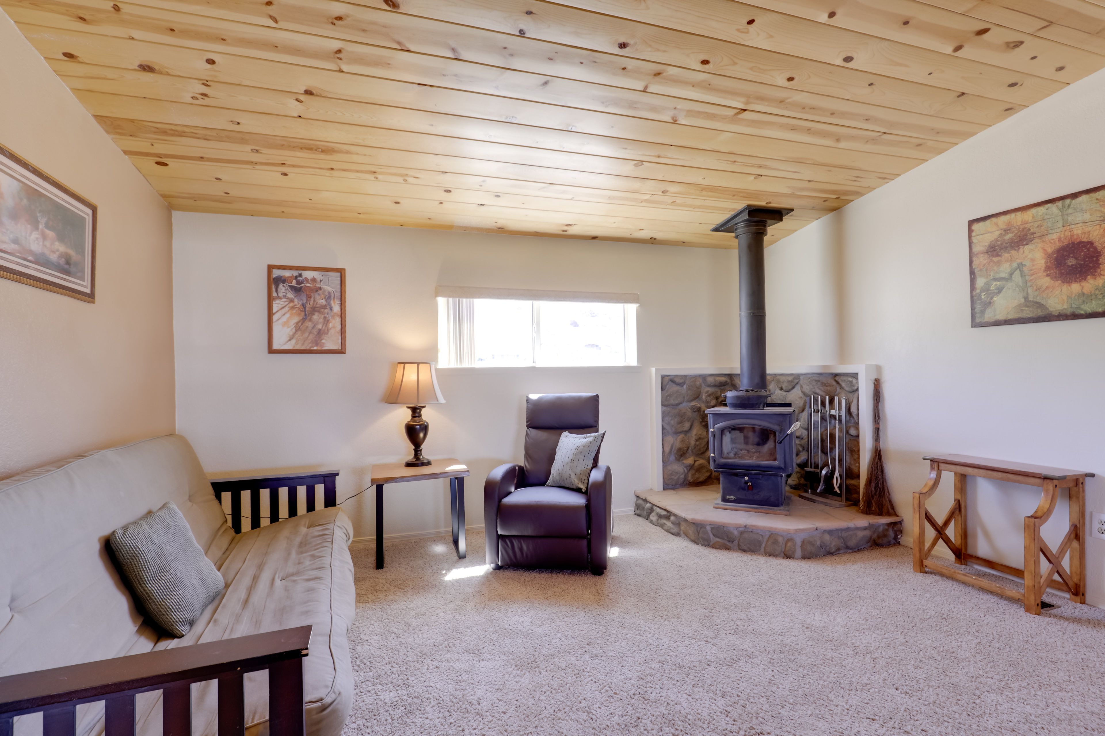 Living Room | Futon