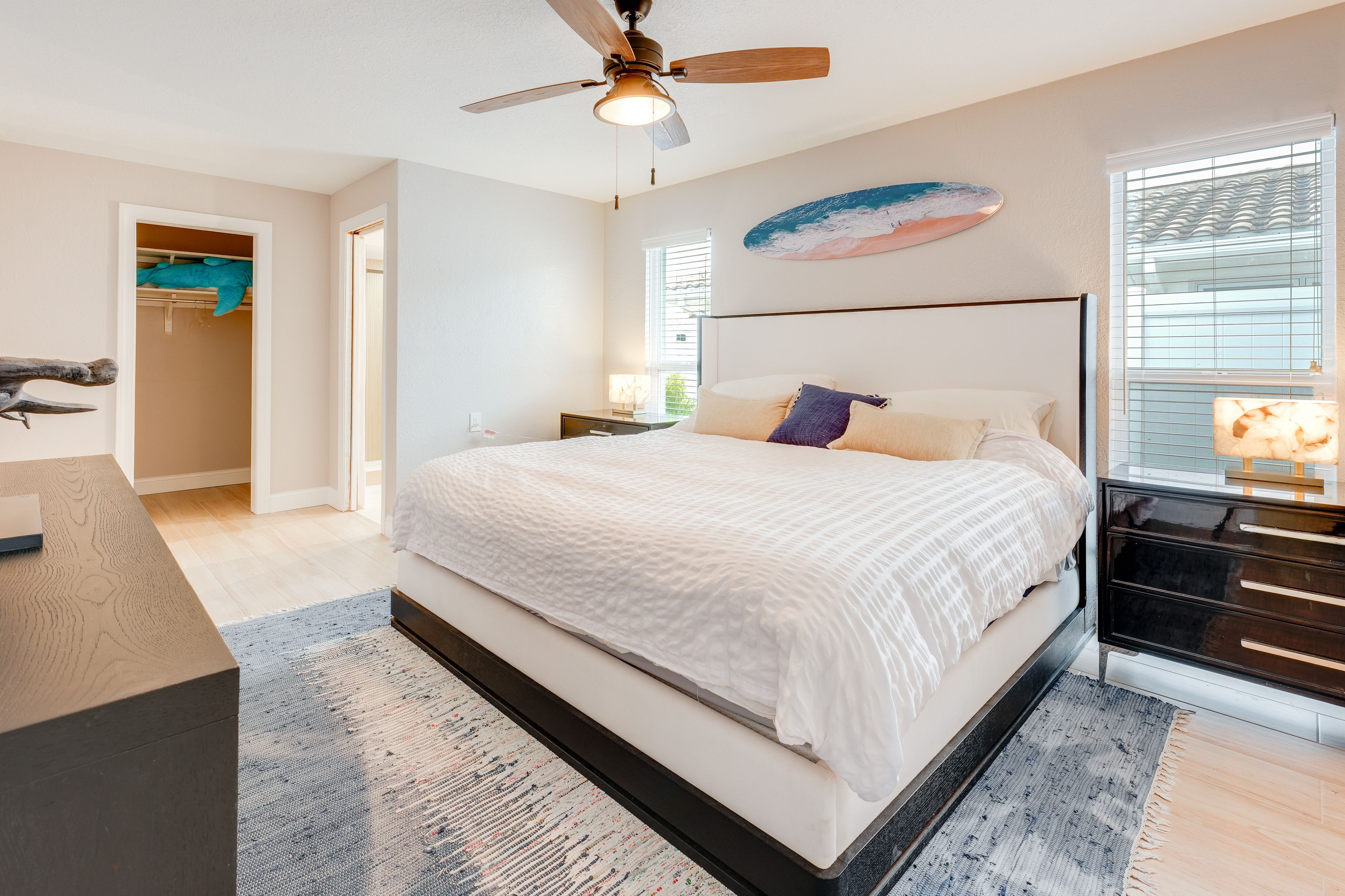 Bedroom 1 | King Bed