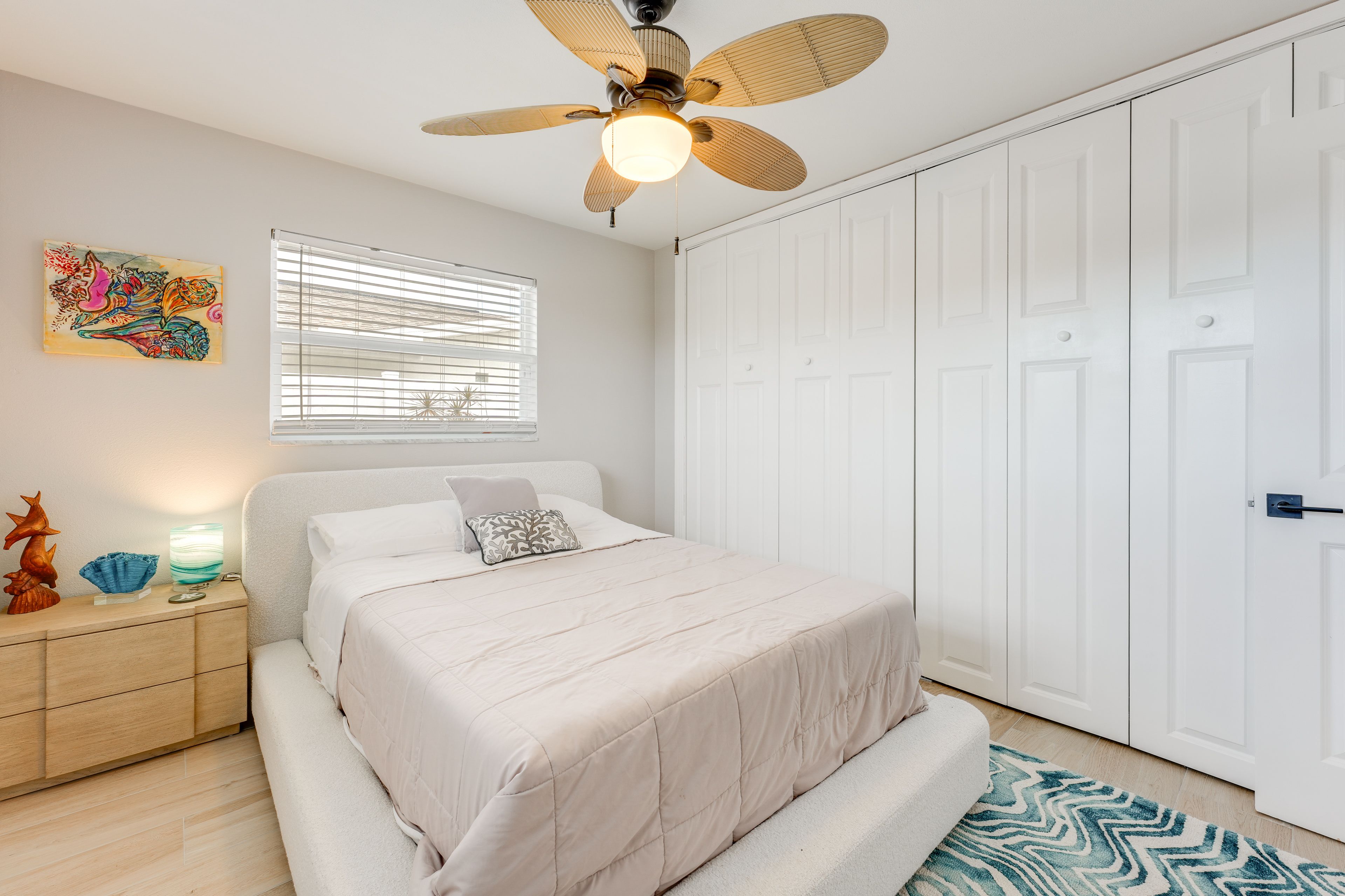 Bedroom 4 | Queen Bed