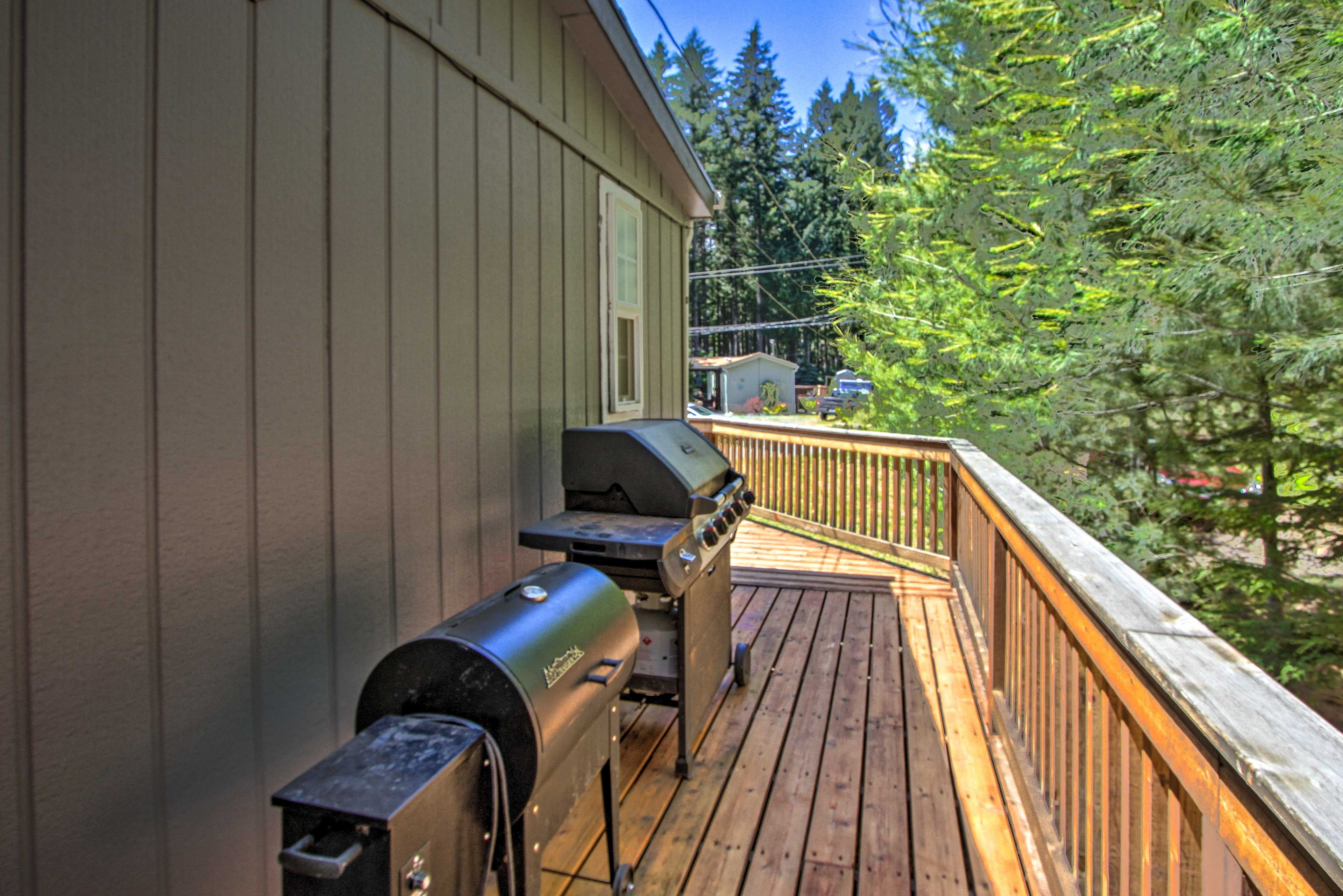 Fire up the grills for an afternoon BBQ!