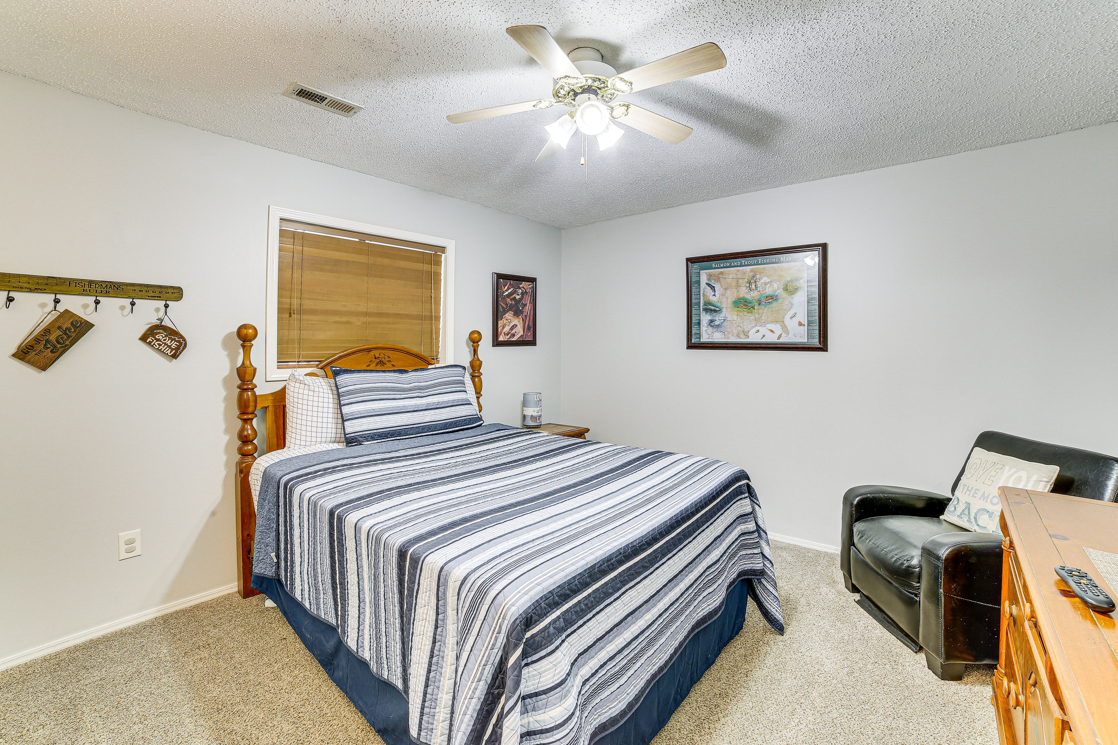 Bedroom 2 | Queen Bed