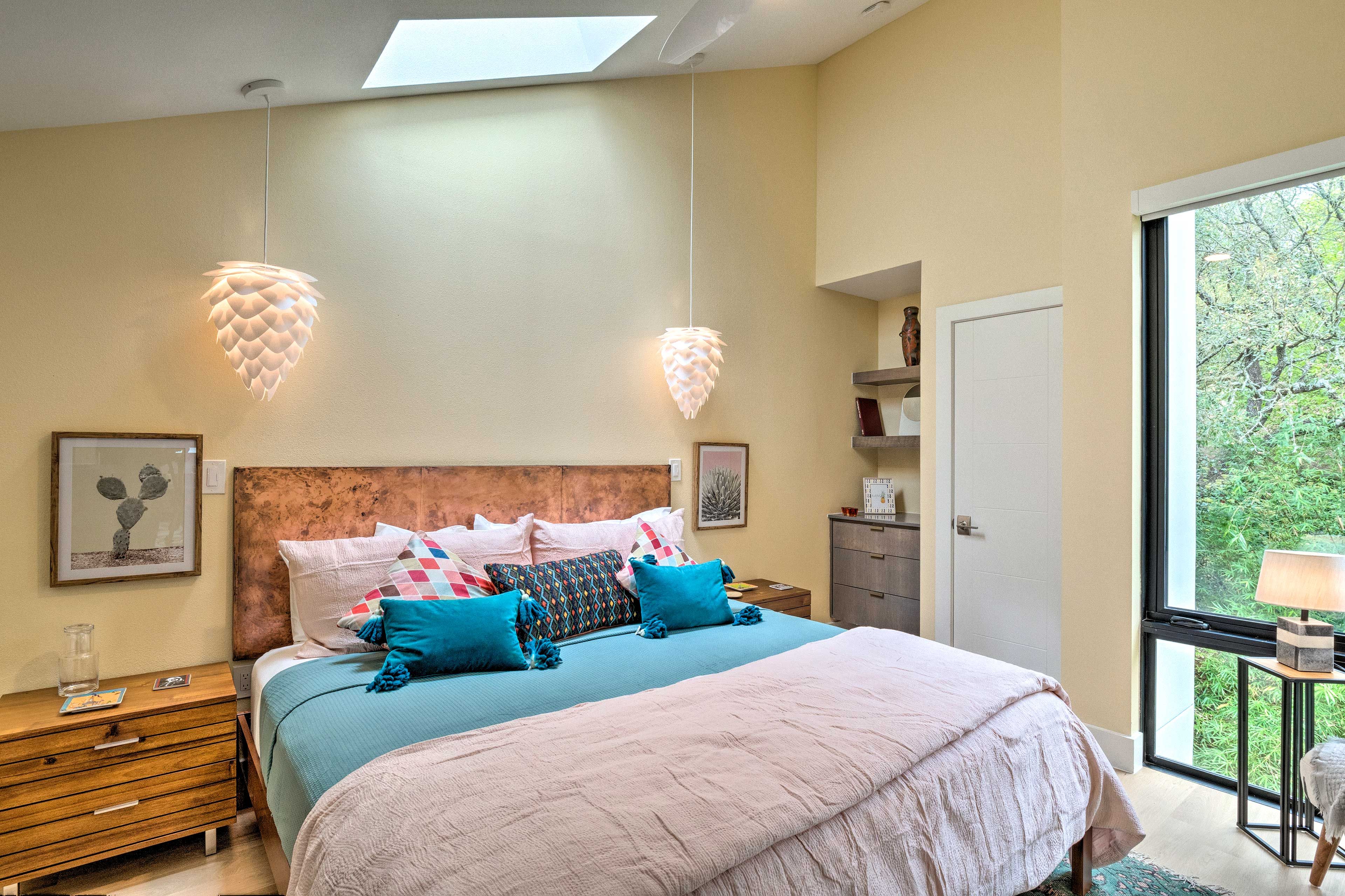 Each bedroom features a king-sized bed and Smart TV.