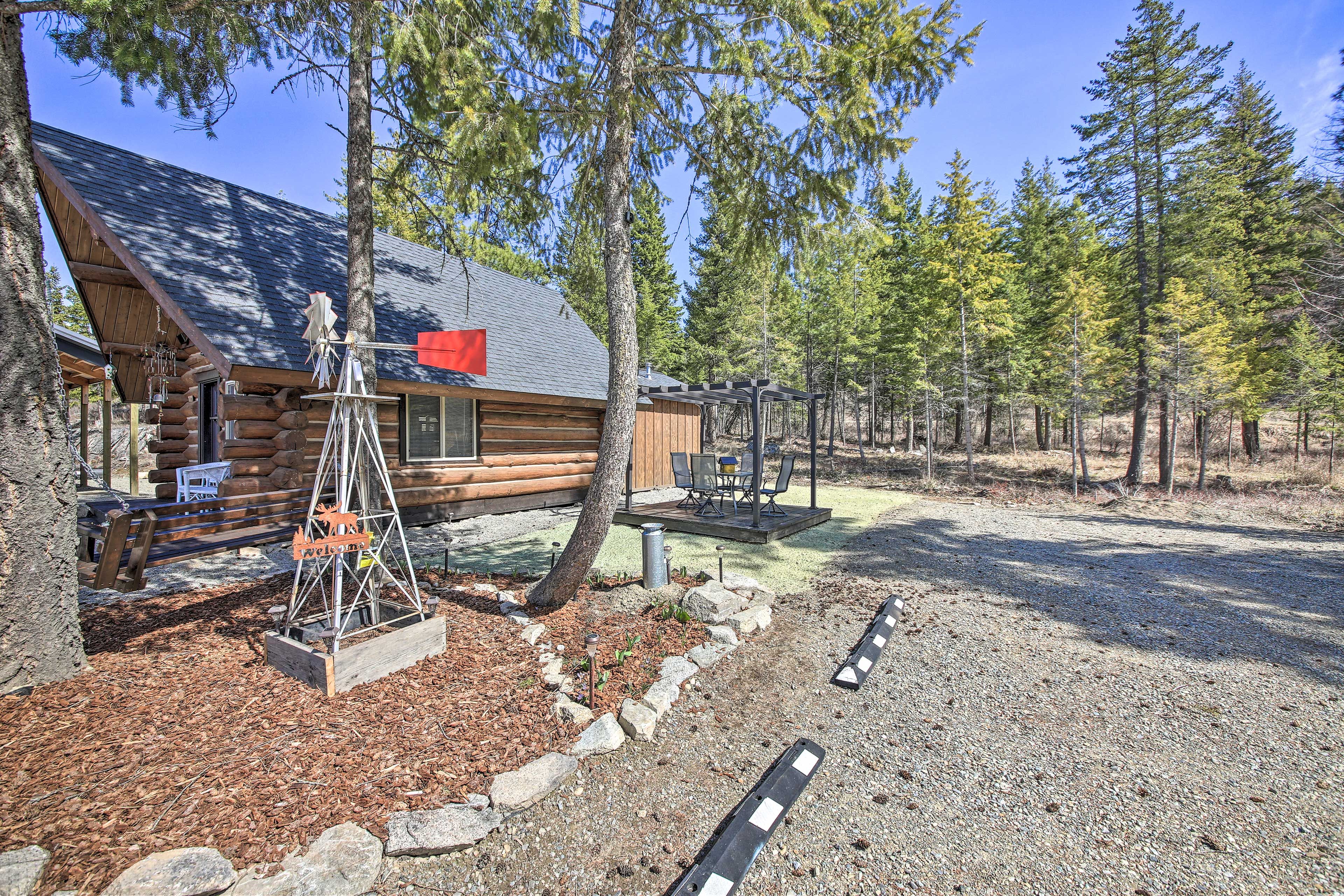 Parking | Driveway (2 Vehicles) | ATV/Boat Trailer Parking