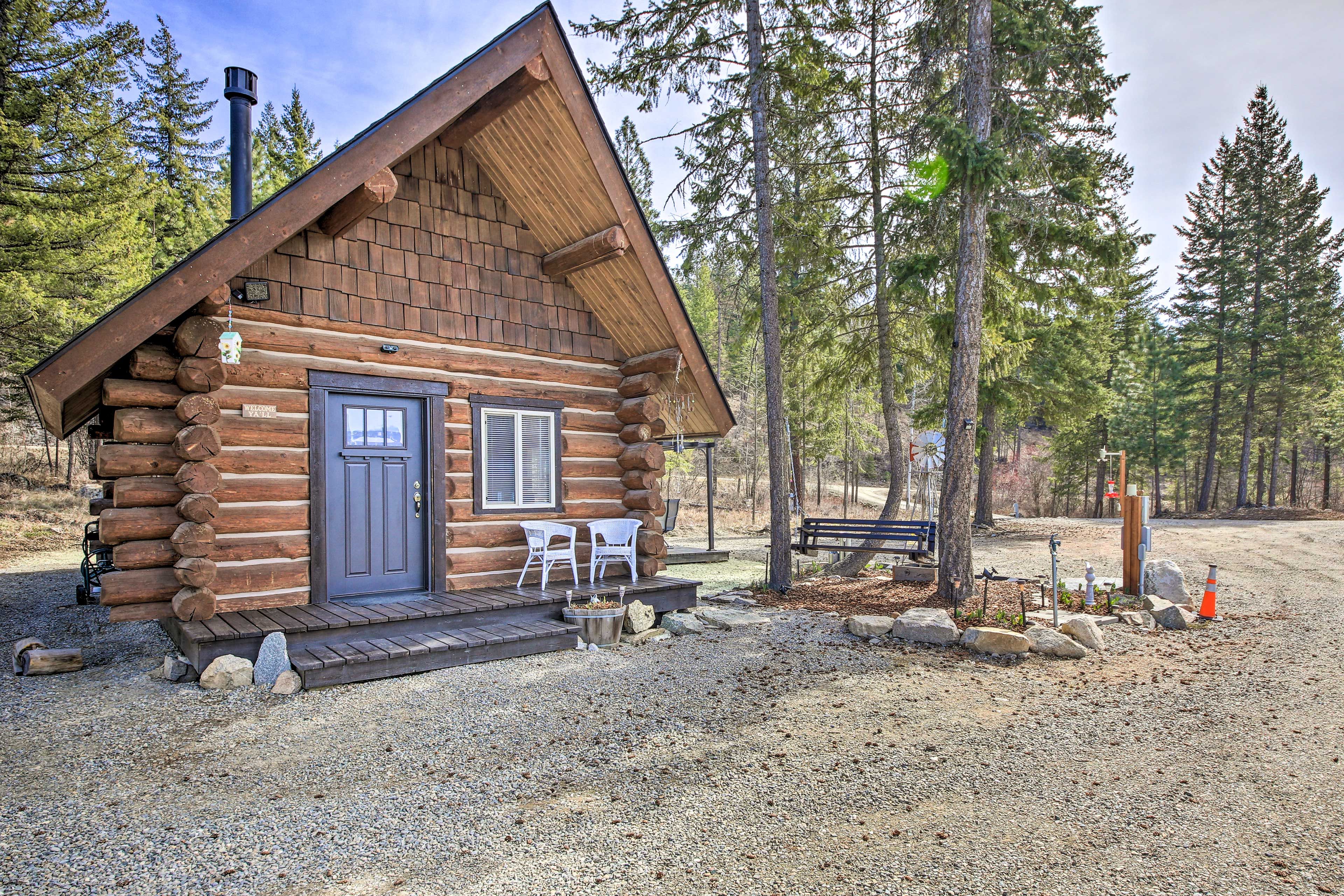Bonners Ferry Vacation Rental | 2BR | 1BA | Stairs Required | 600 Sq Ft