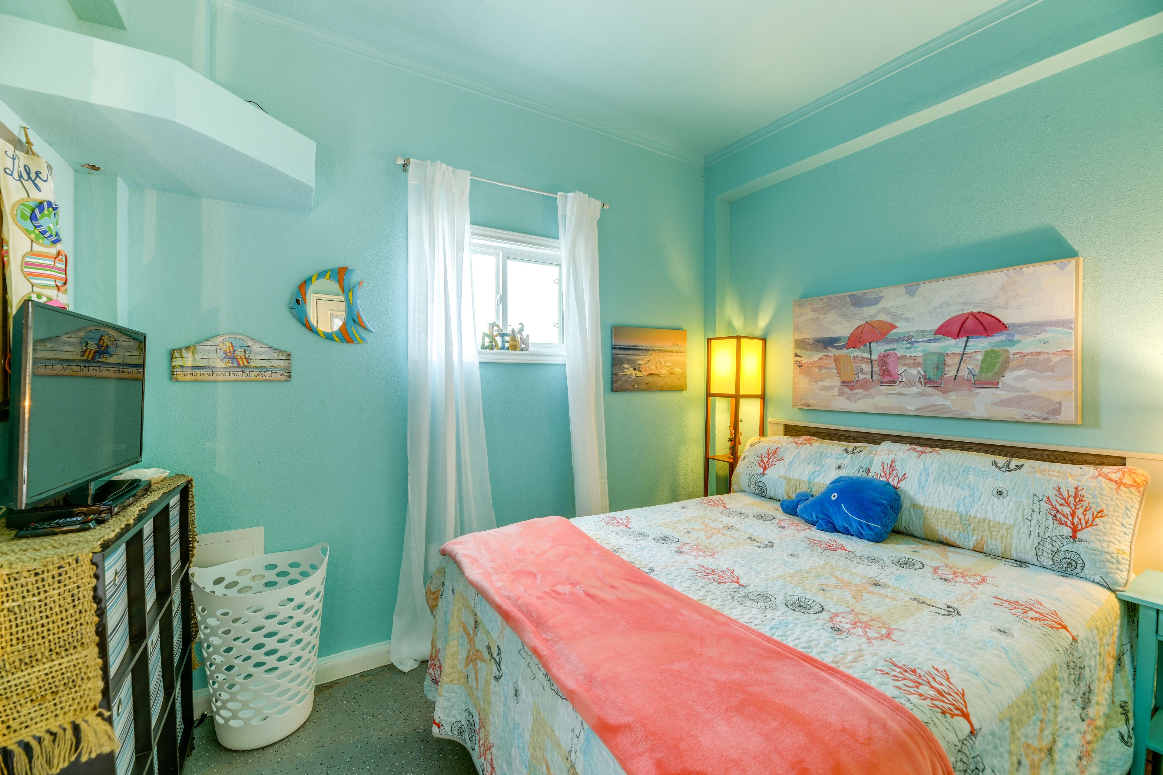 Bedroom 1 | Queen Bed, Futon | En-Suite Half Bathroom | Patio Access