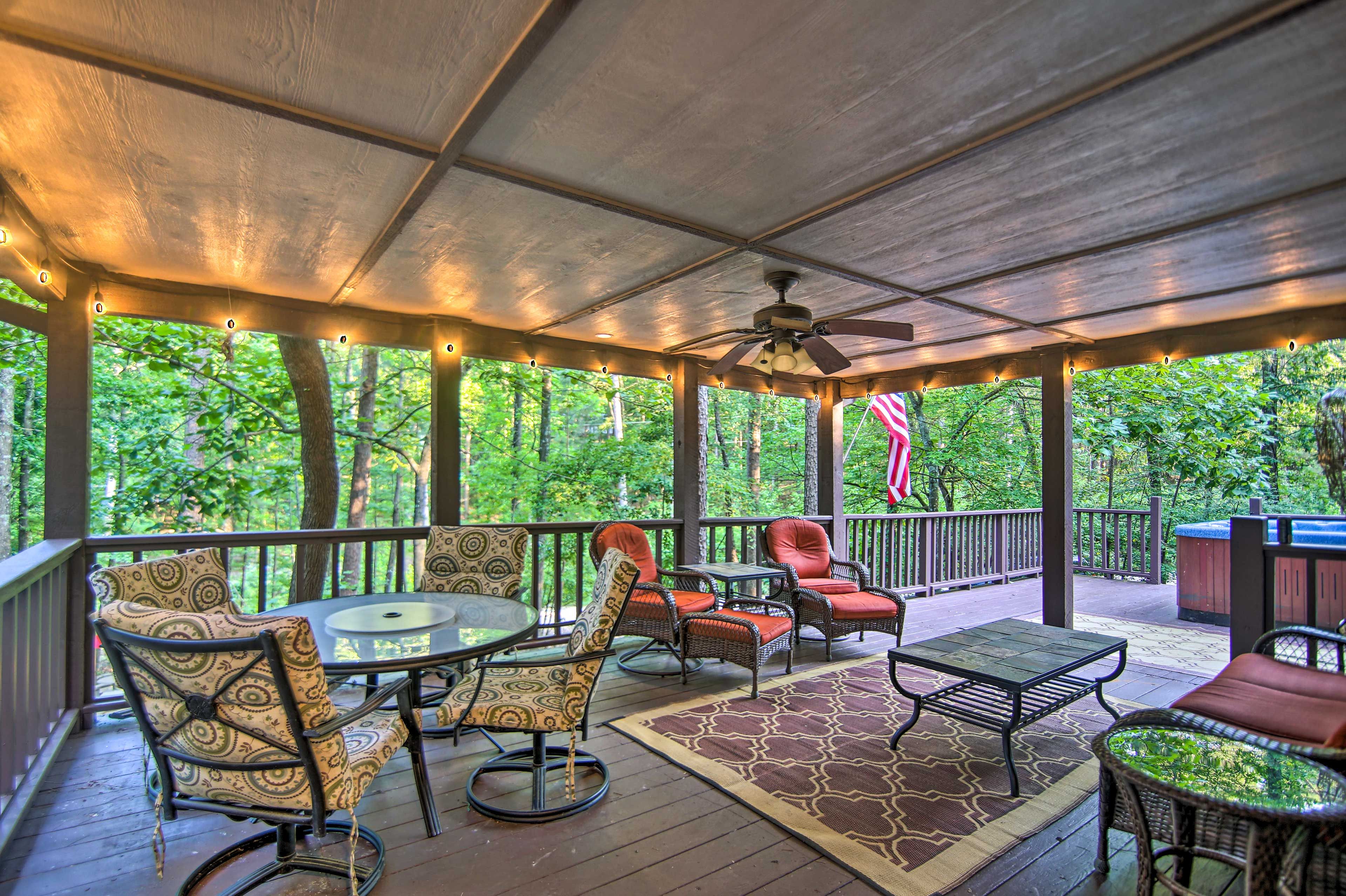 Deck | Hot Tub