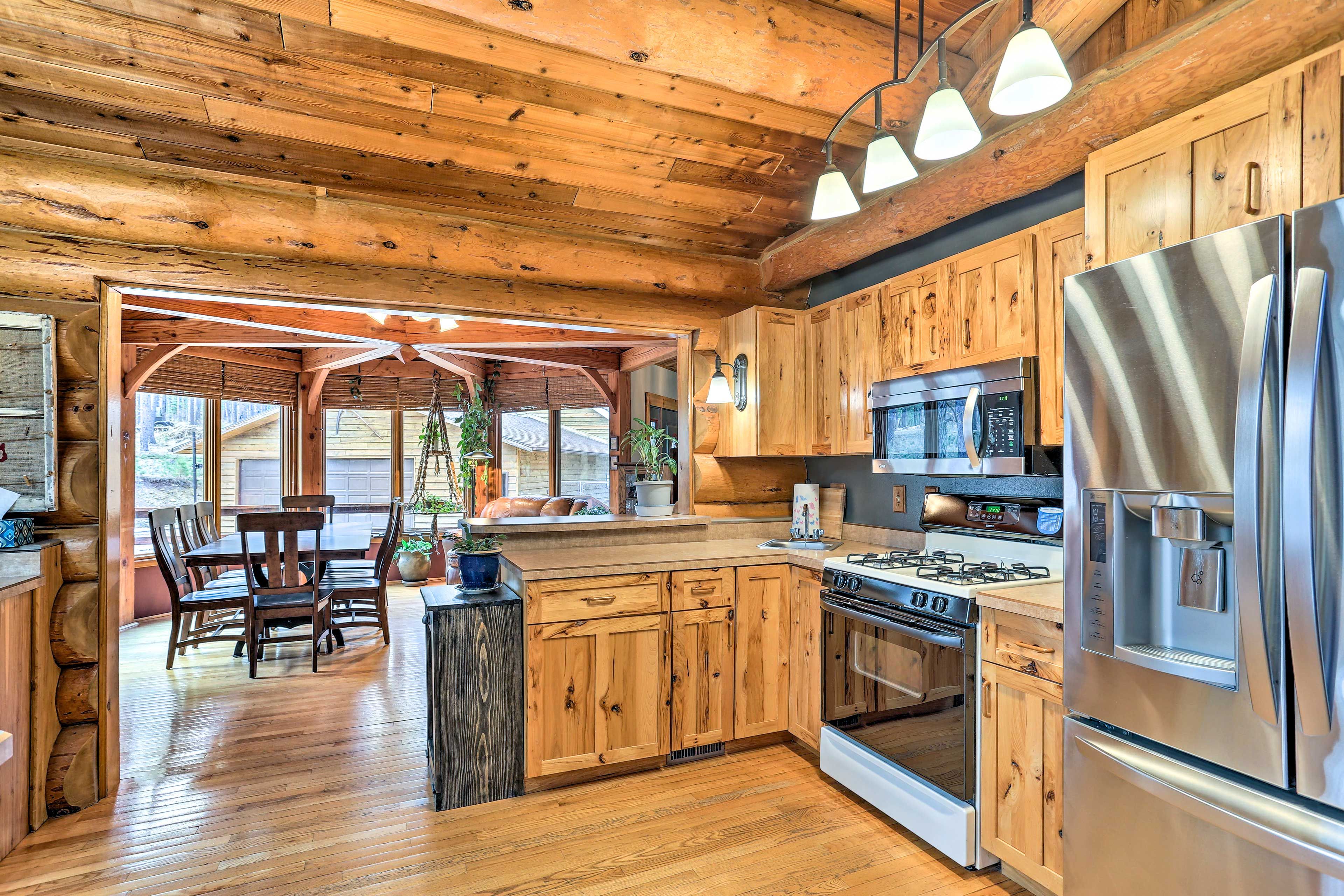 Stainless steel appliances are a chef's dream!