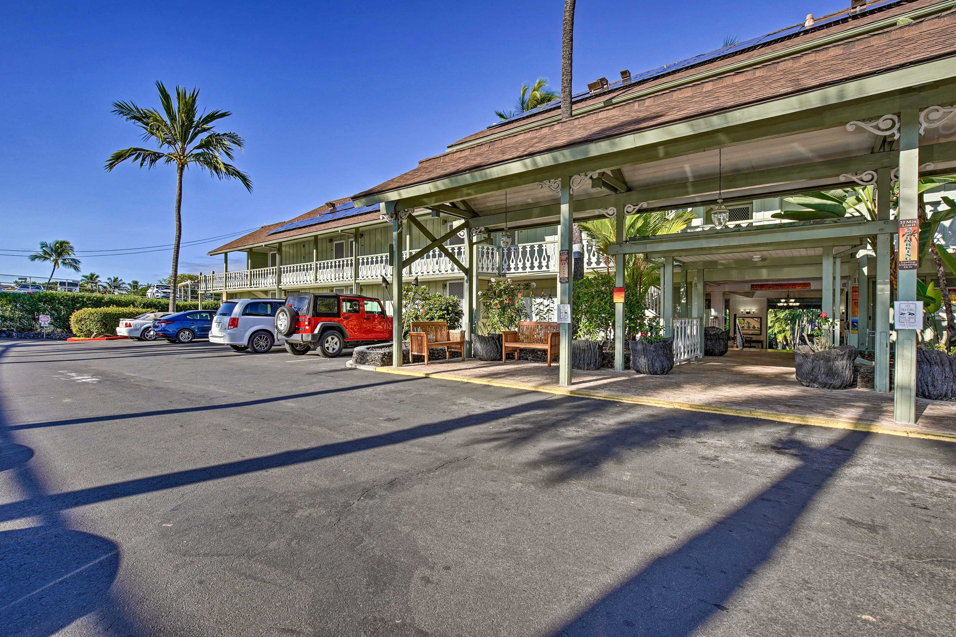 Parking | On-Site Parking Lot | Covered Parking (Across Street w/ Fee)