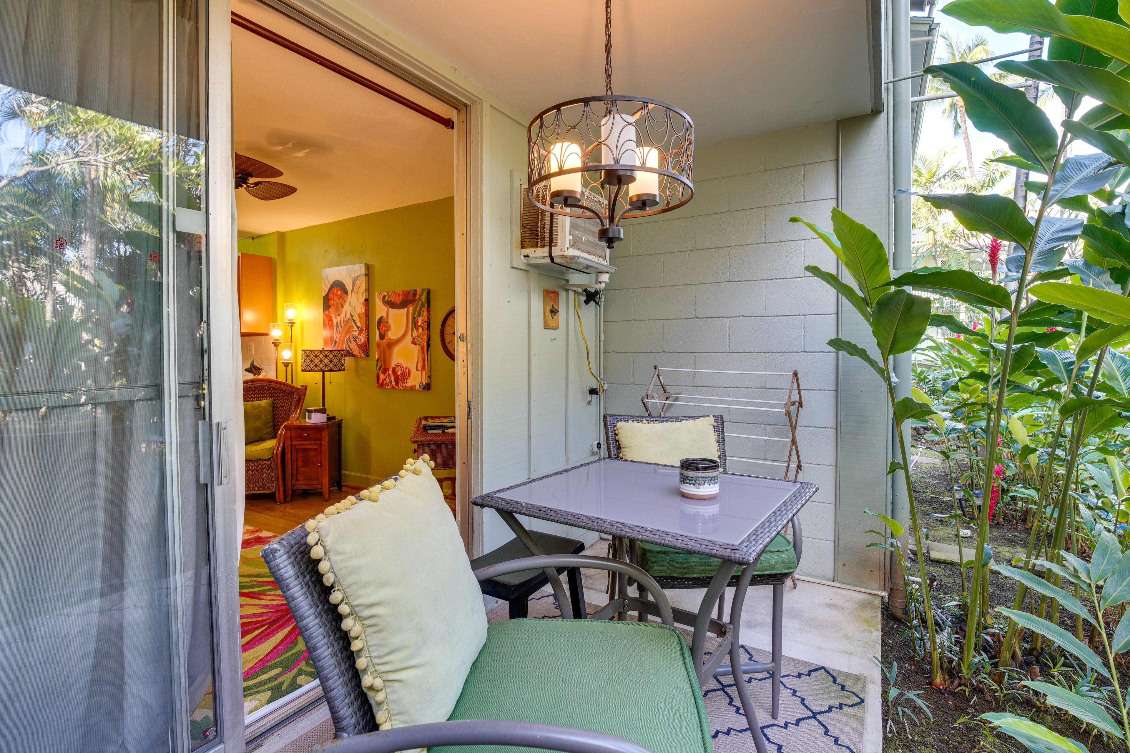 Patio | Outdoor Dining Area