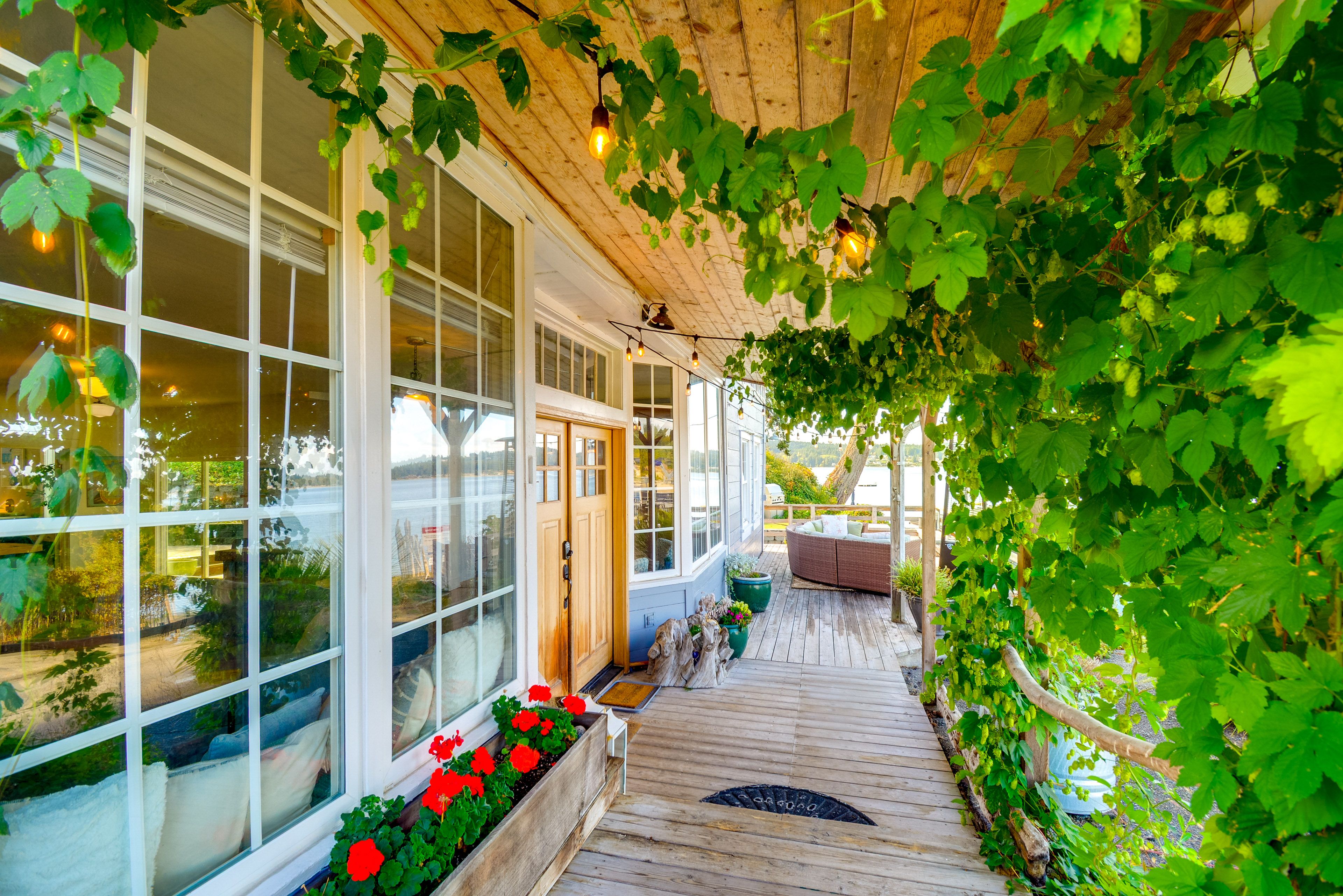 Gig Harbor Vacation Rental | 3BR | 2BA | 1,724 Sq Ft | 2 Steps Required