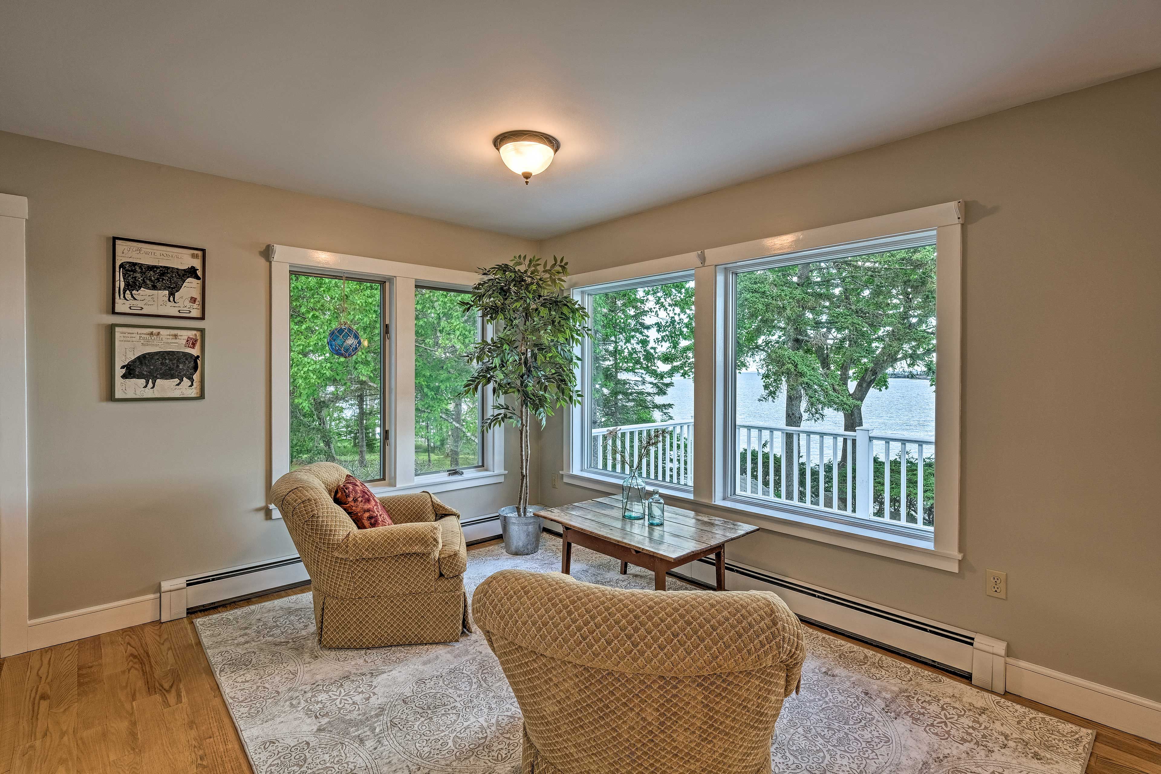 Sitting Area