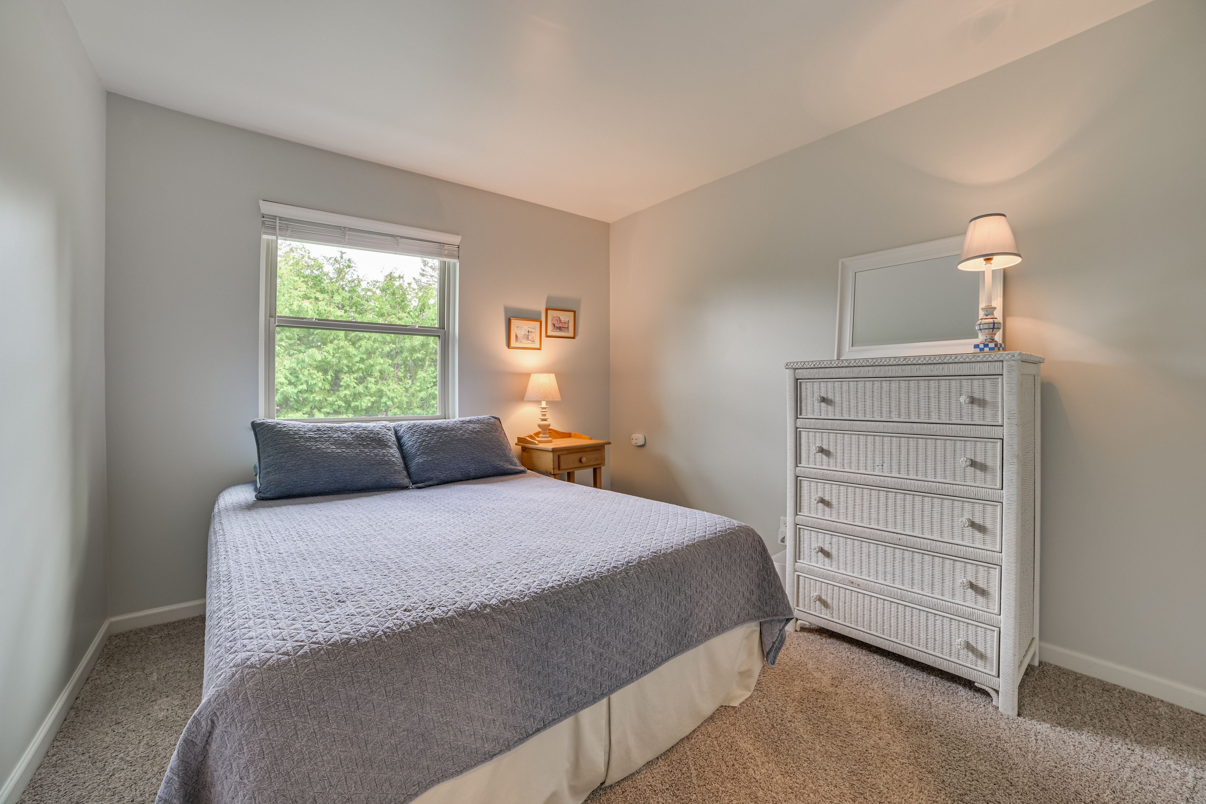 Bedroom 1 | King Bed