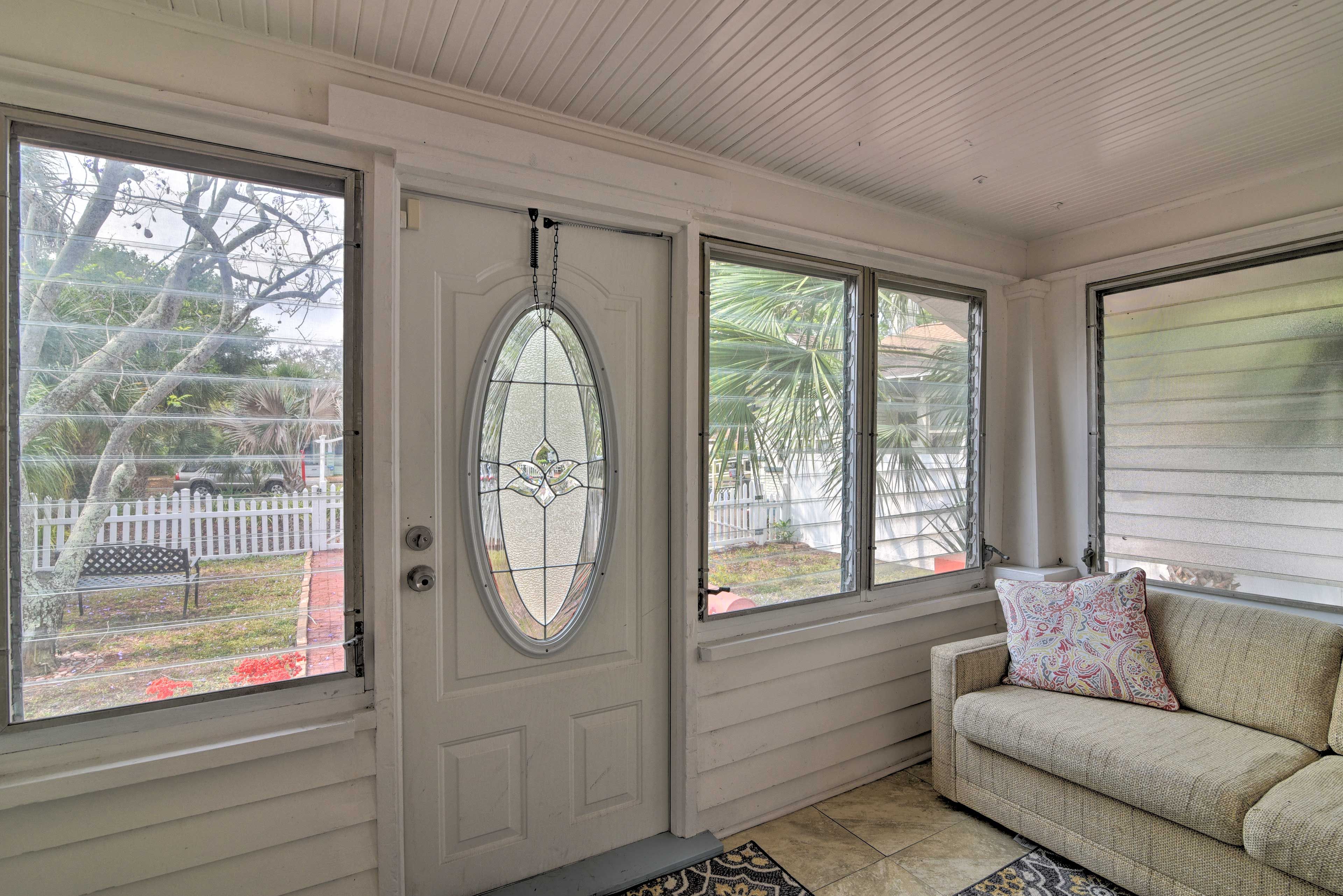 The entryway to the home features additional seating.
