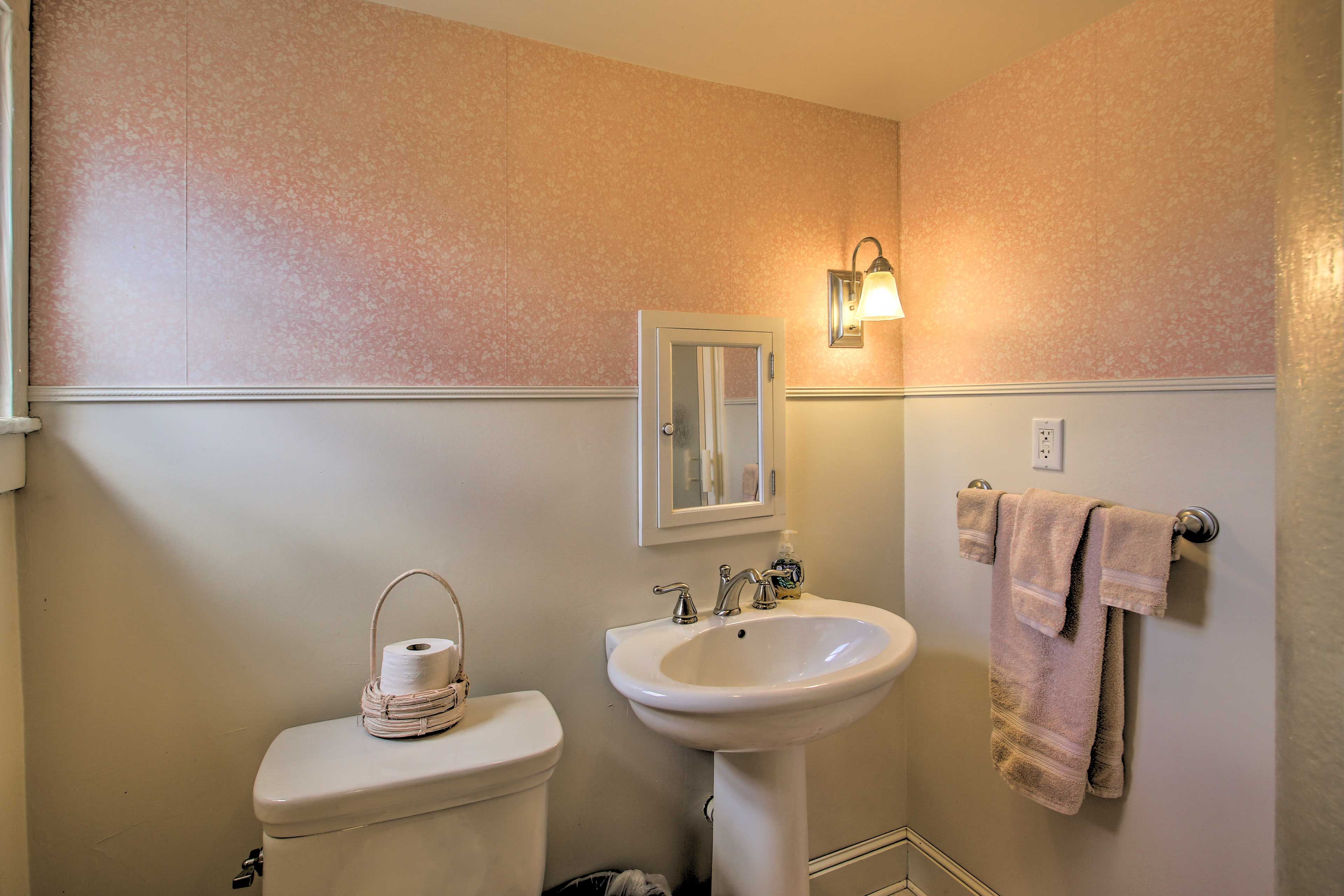 Full Bathroom
