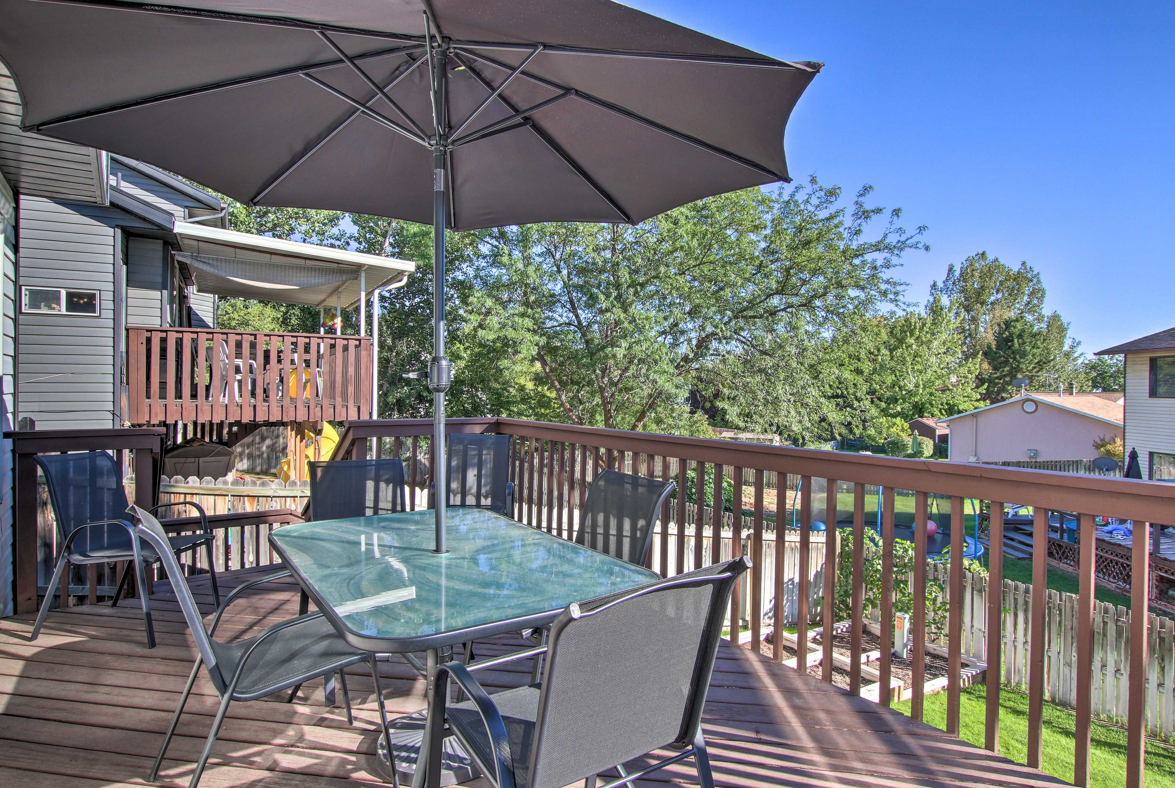 Deck | Outdoor Dining Area