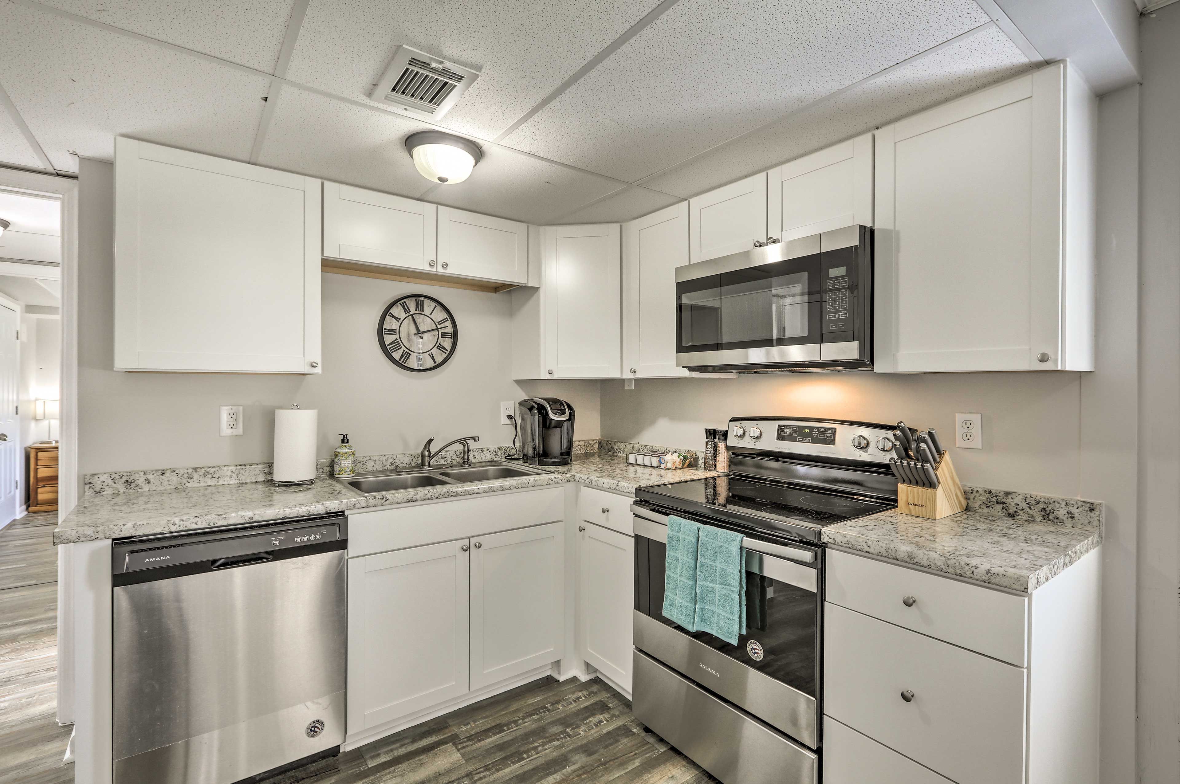 Make all of your meals in this fully equipped kitchen.