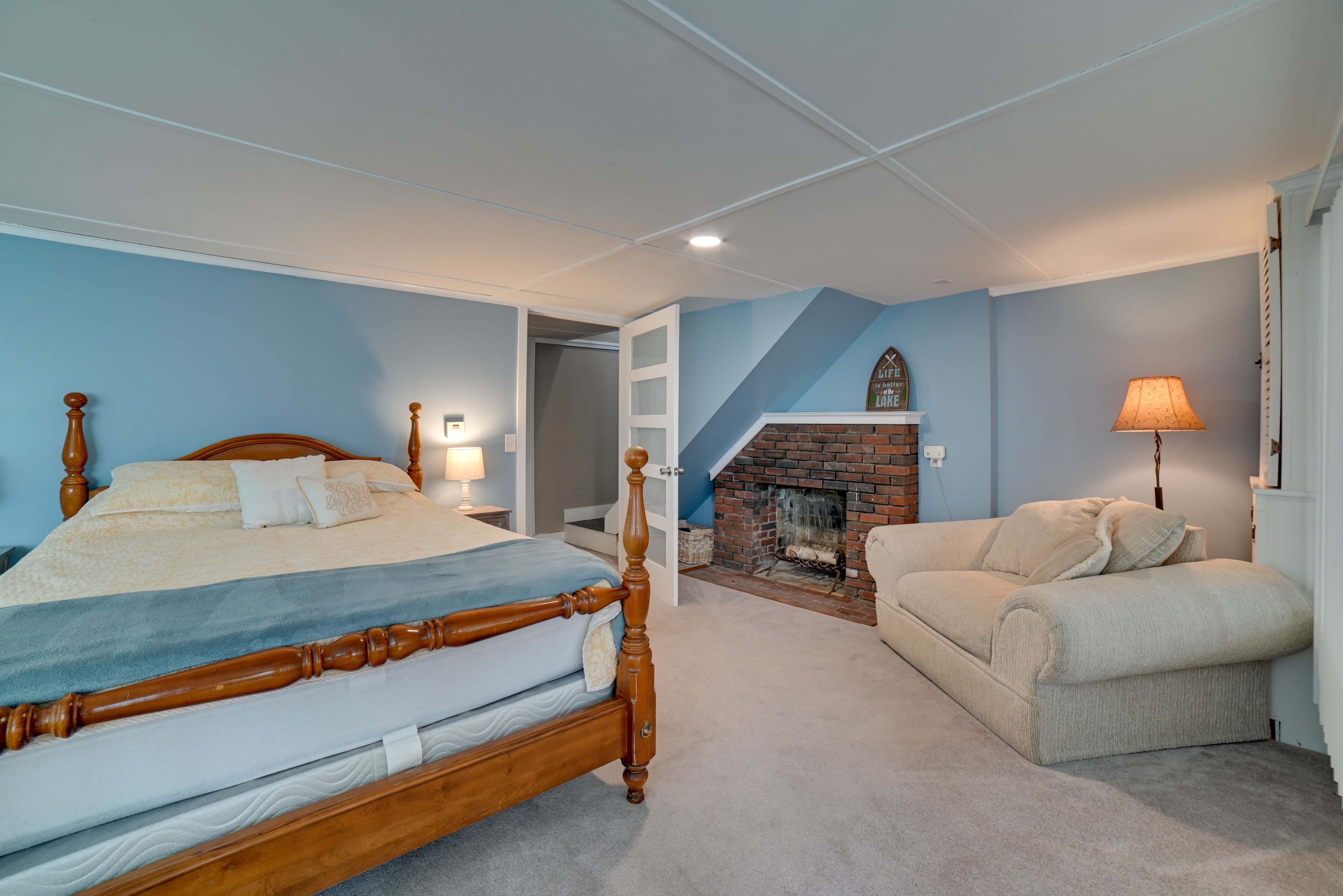 Bedroom 1 | Queen Bed | Linens Provided