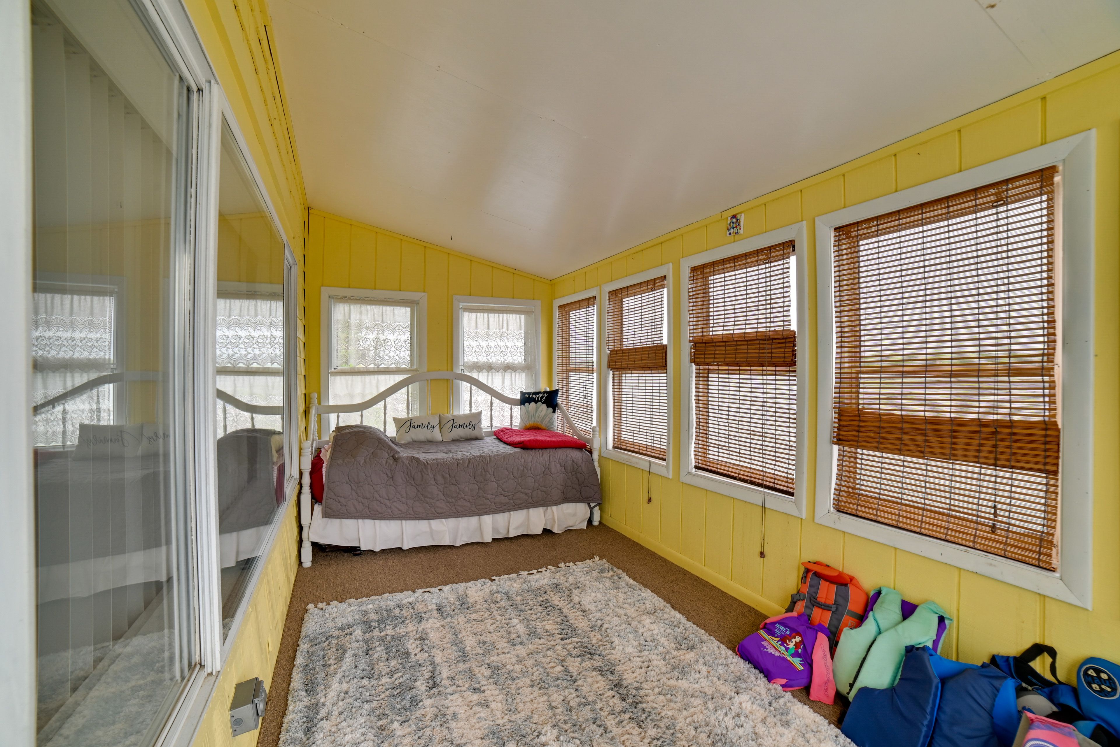 Enclosed Porch | Twin Daybed