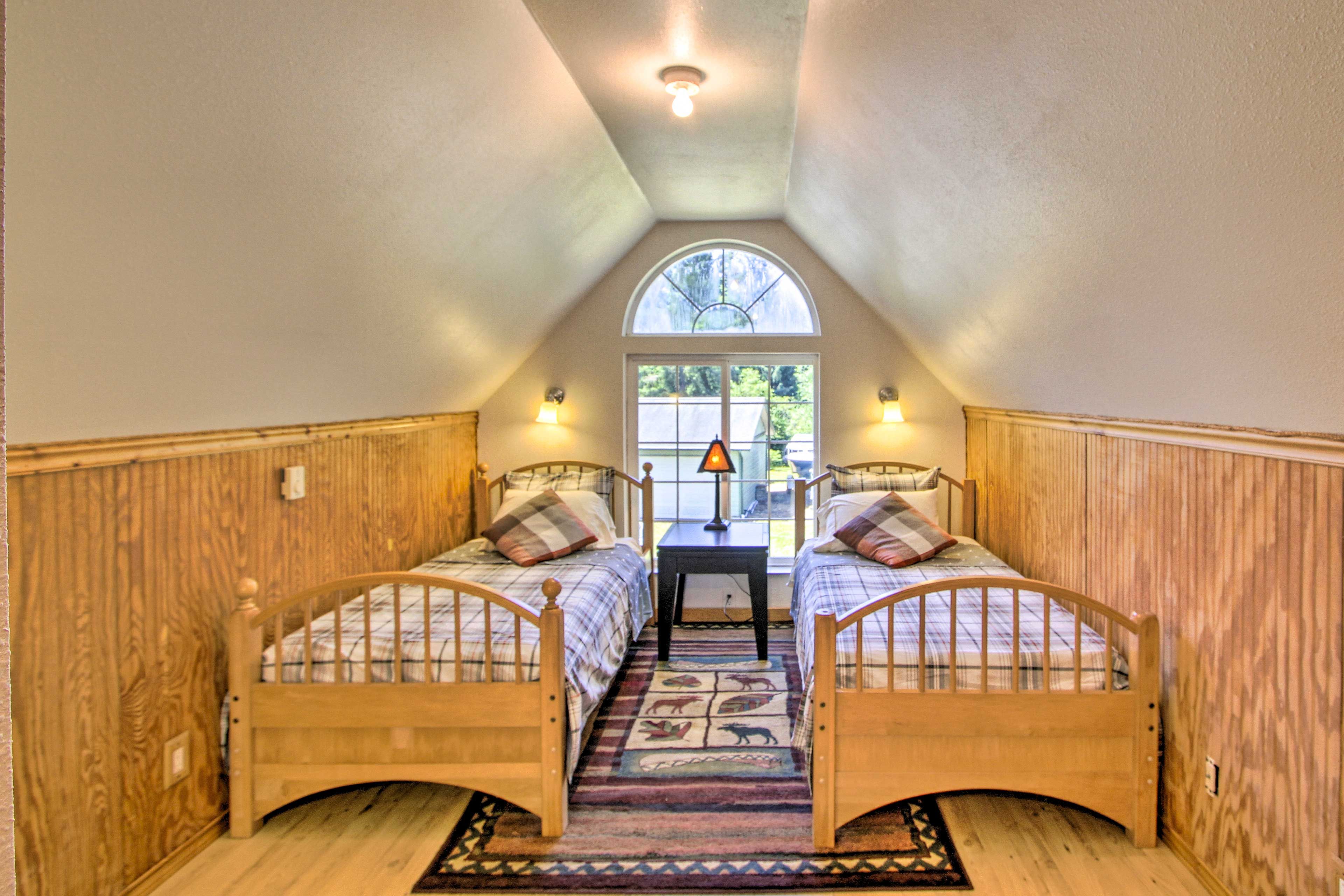 Bedroom 4 (Bonus Room) | 2 Twin Beds