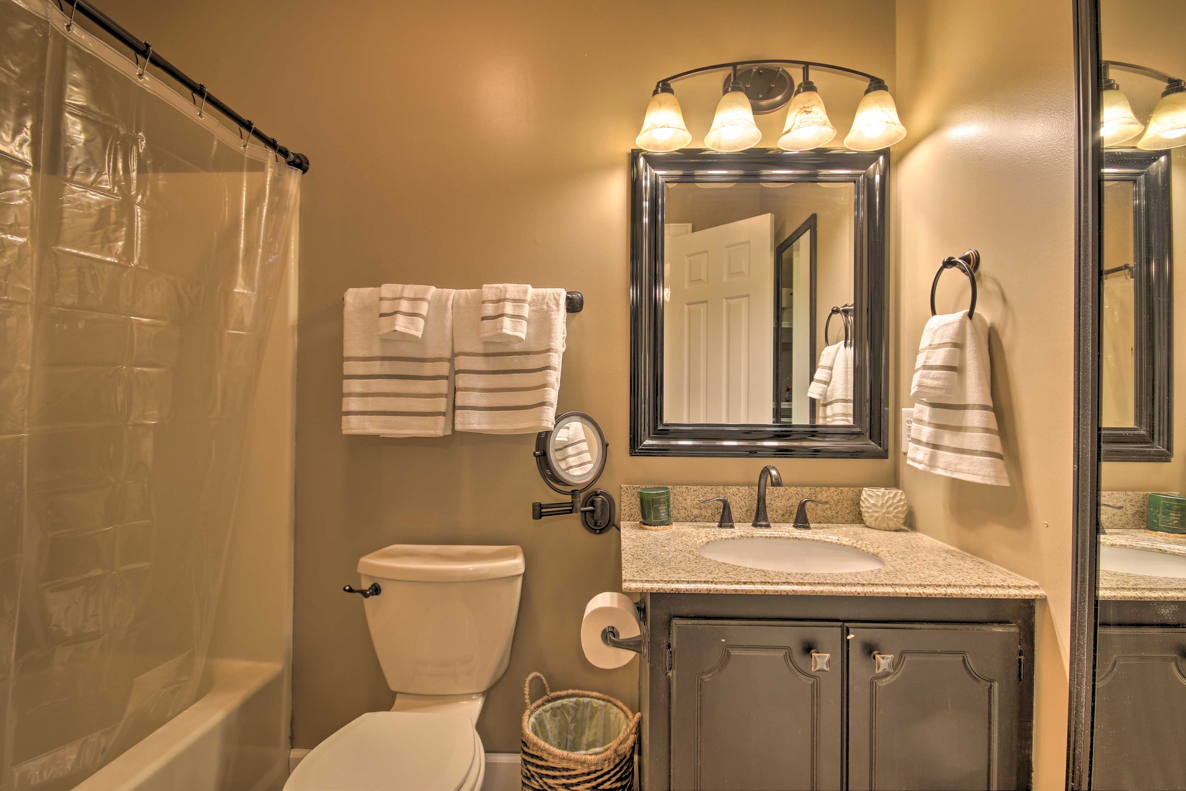 En-Suite Bathroom | Access through Bedroom 1