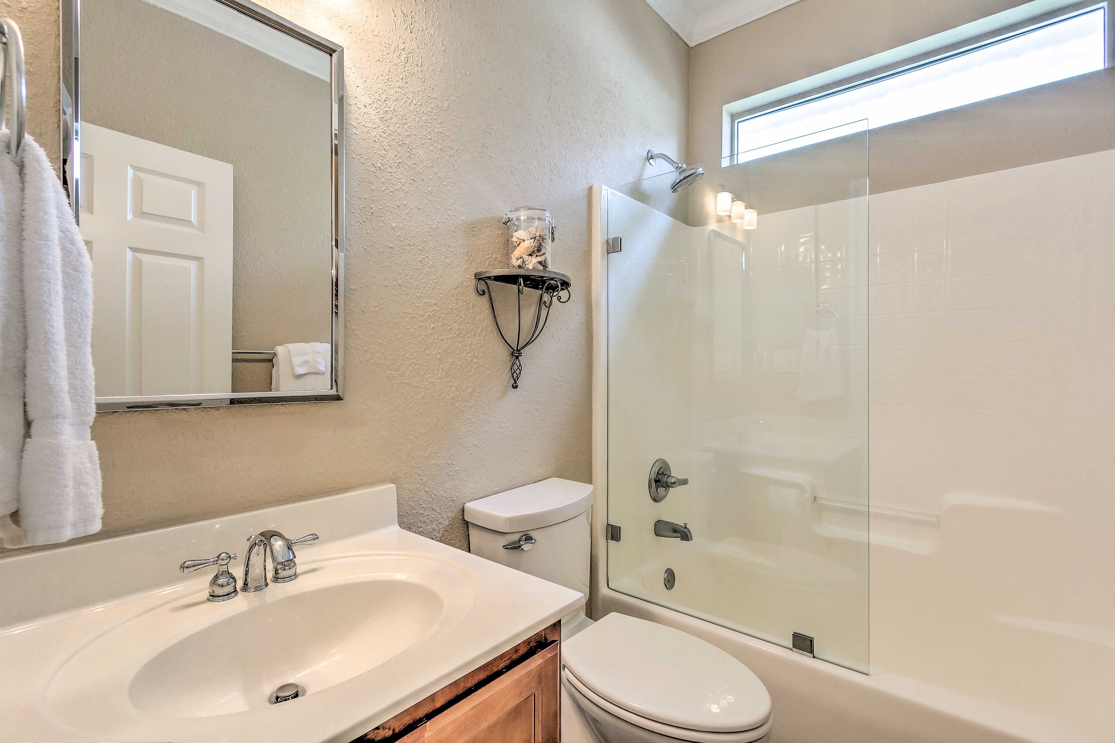 Rinse the day away in one of the 4 bathrooms.