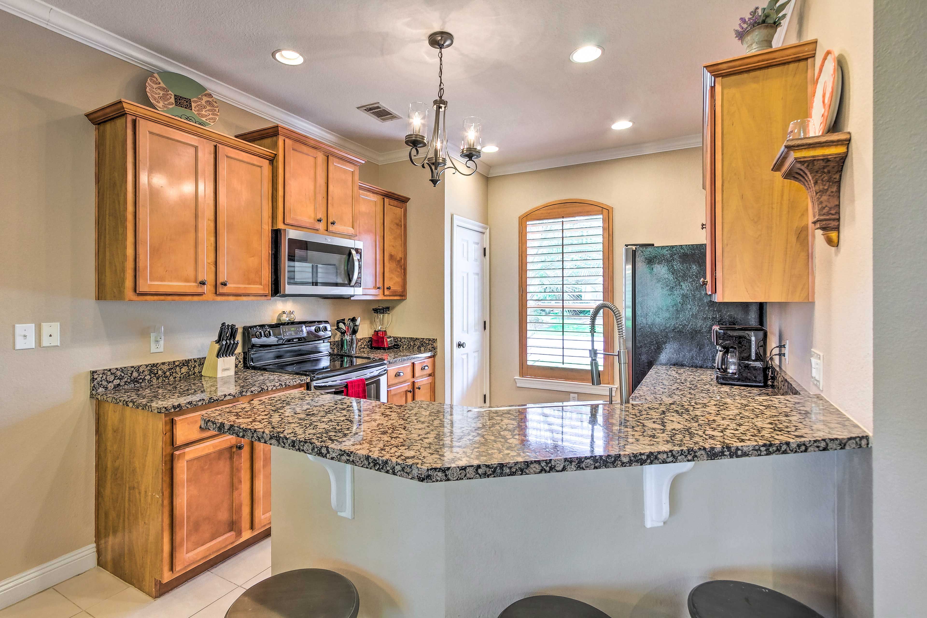 Sip your morning coffee at the breakfast bar.